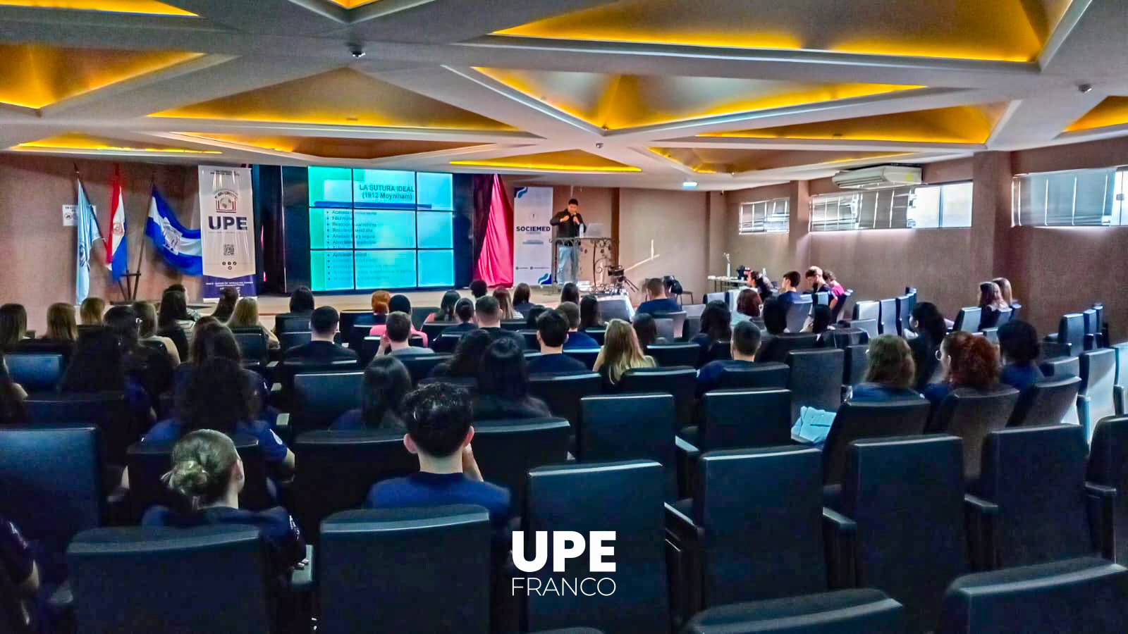 Concluye con éxito el Taller Teórico Práctico de Habilidades Quirúrgicas: Nudos y Suturas