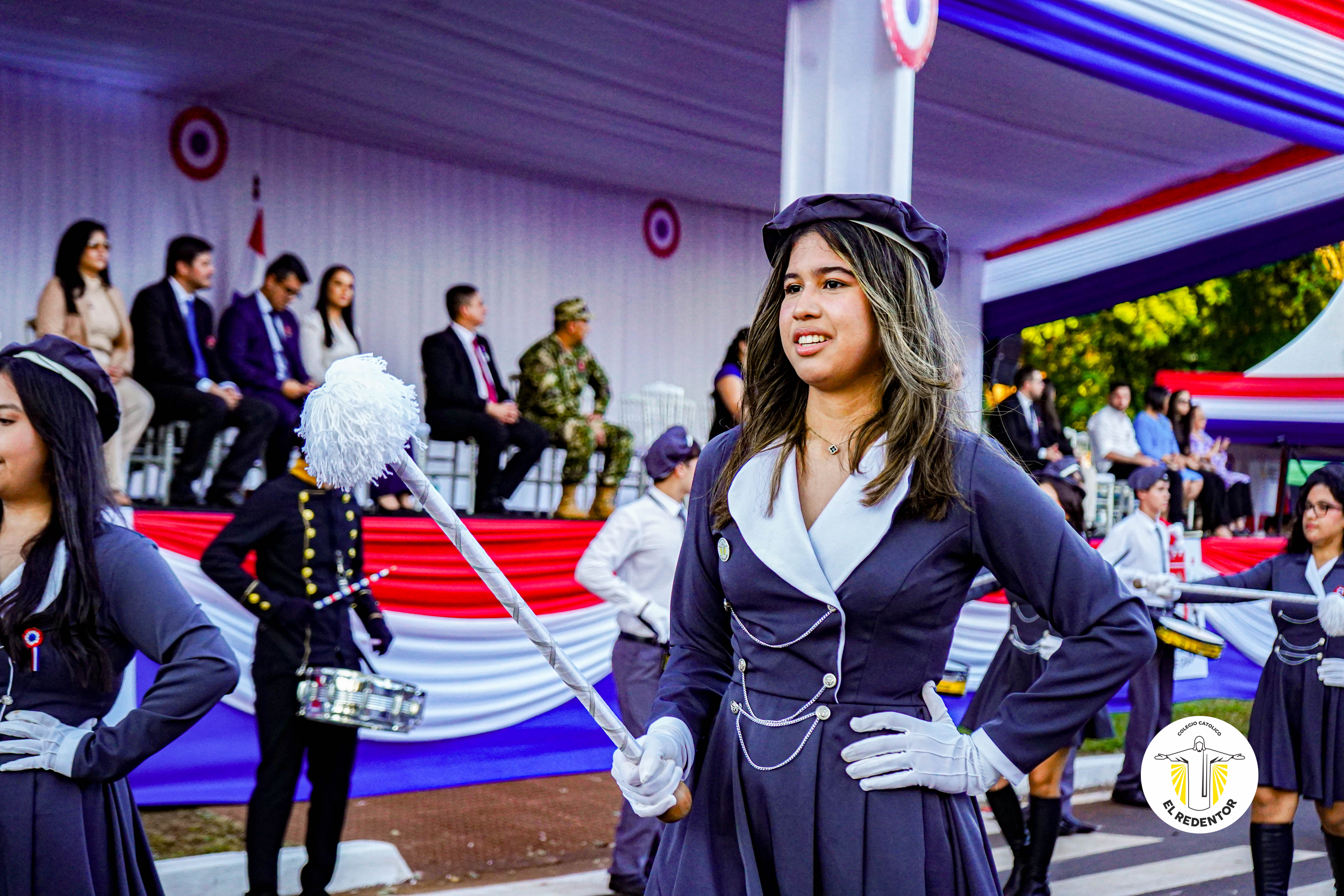 Desfile por la Independencia Nacional: El Colegio Católico El Redentor honra a la Patria