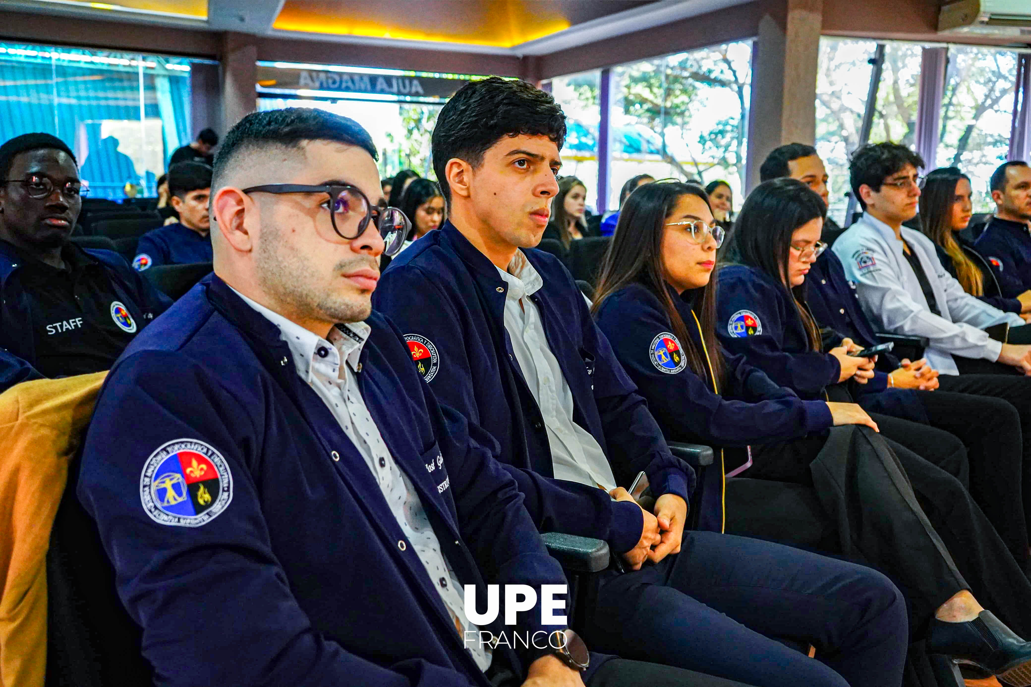 Entrega de certificados a instructores de cátedras en Medicina: Reconocimiento a la labor académica