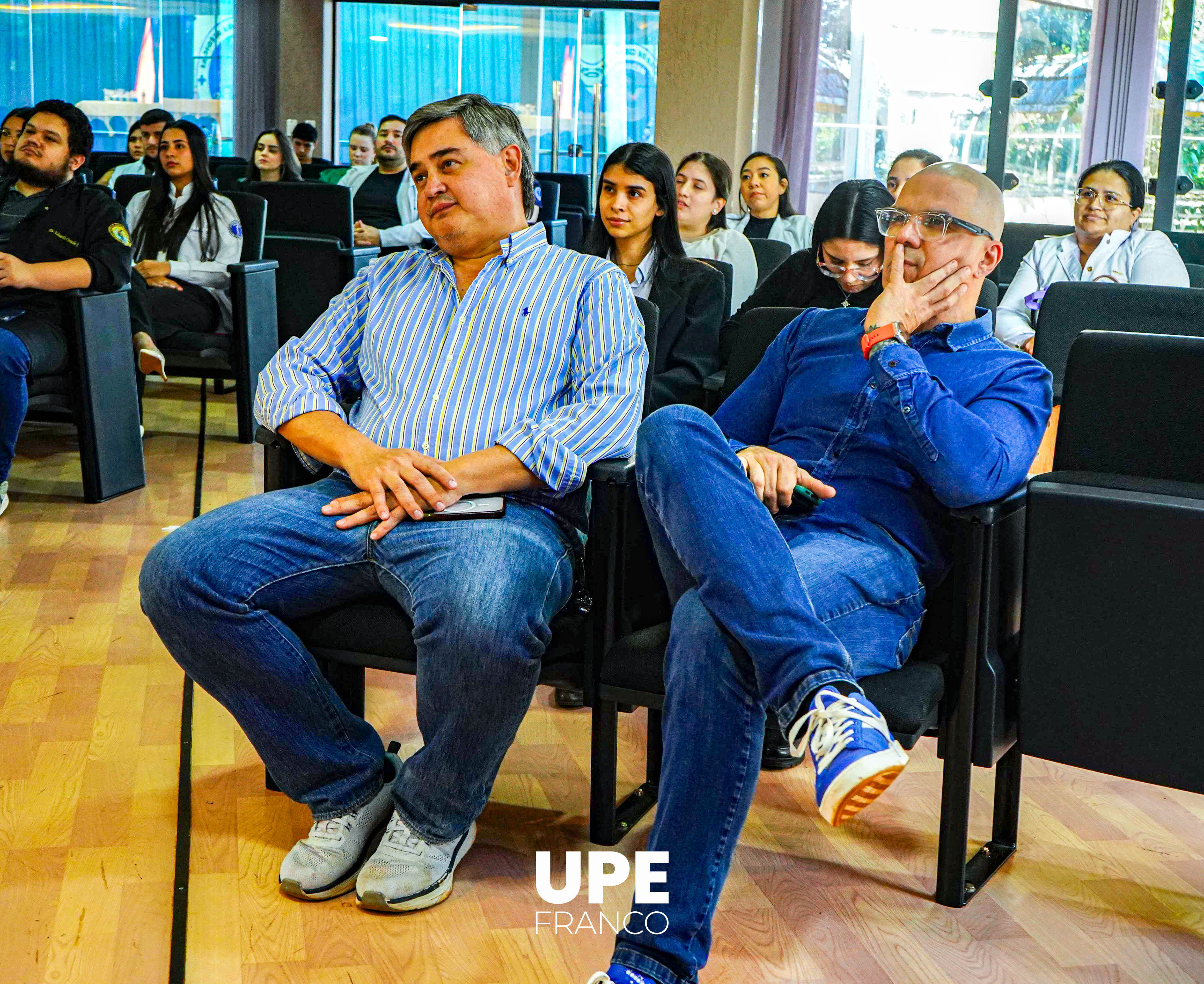Entrega de certificados a instructores de cátedras en Medicina: Reconocimiento a la labor académica
