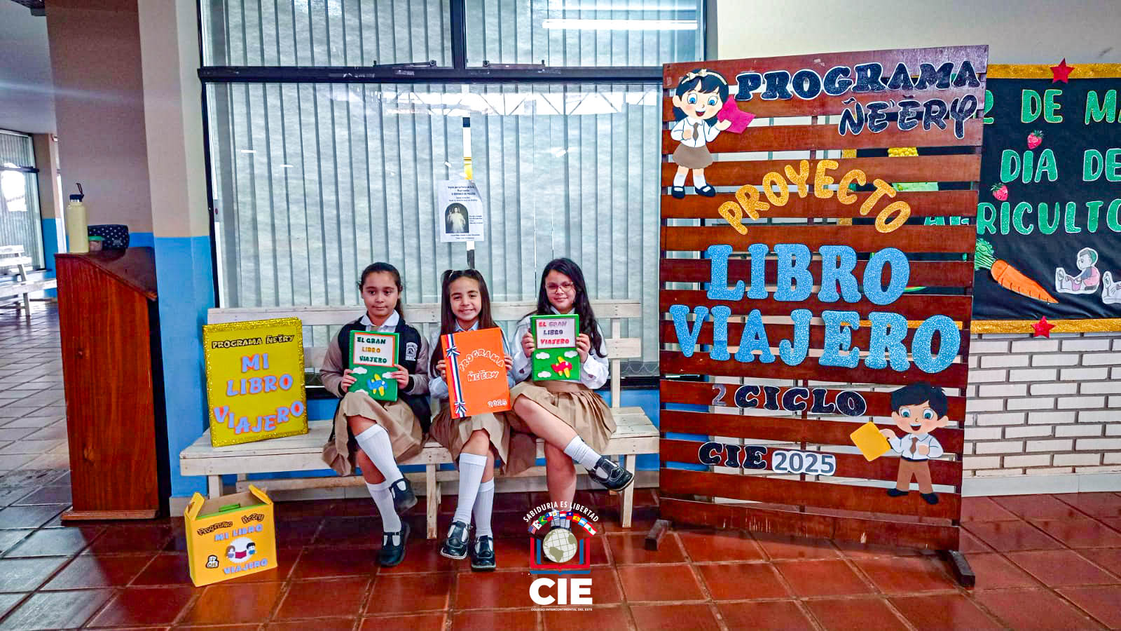 Lanzamiento del Proyecto Libro Viajero: Programa Ñe’ẽry en el CIE
