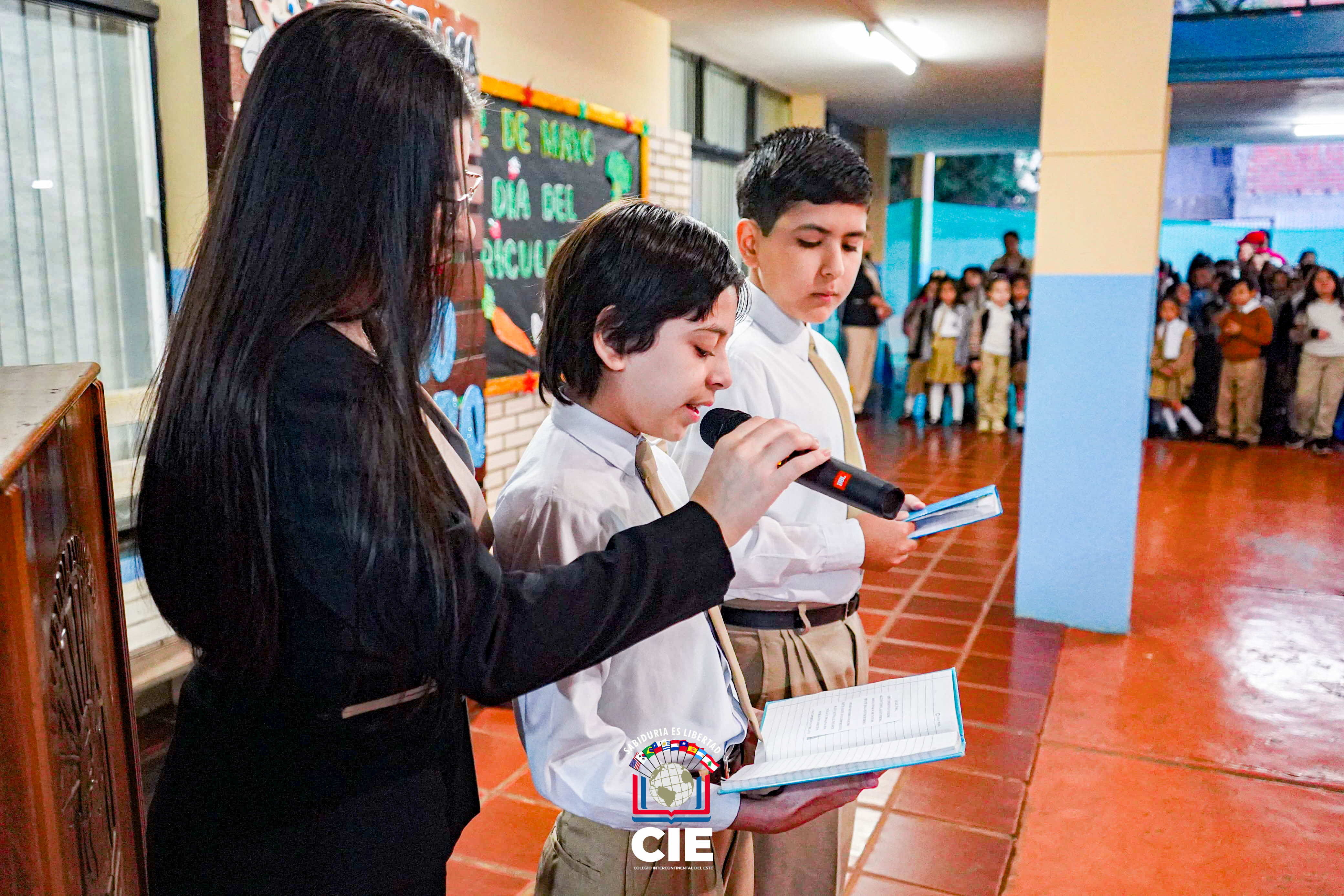 Lanzamiento del Proyecto Libro Viajero: Programa Ñe’ẽry en el CIE