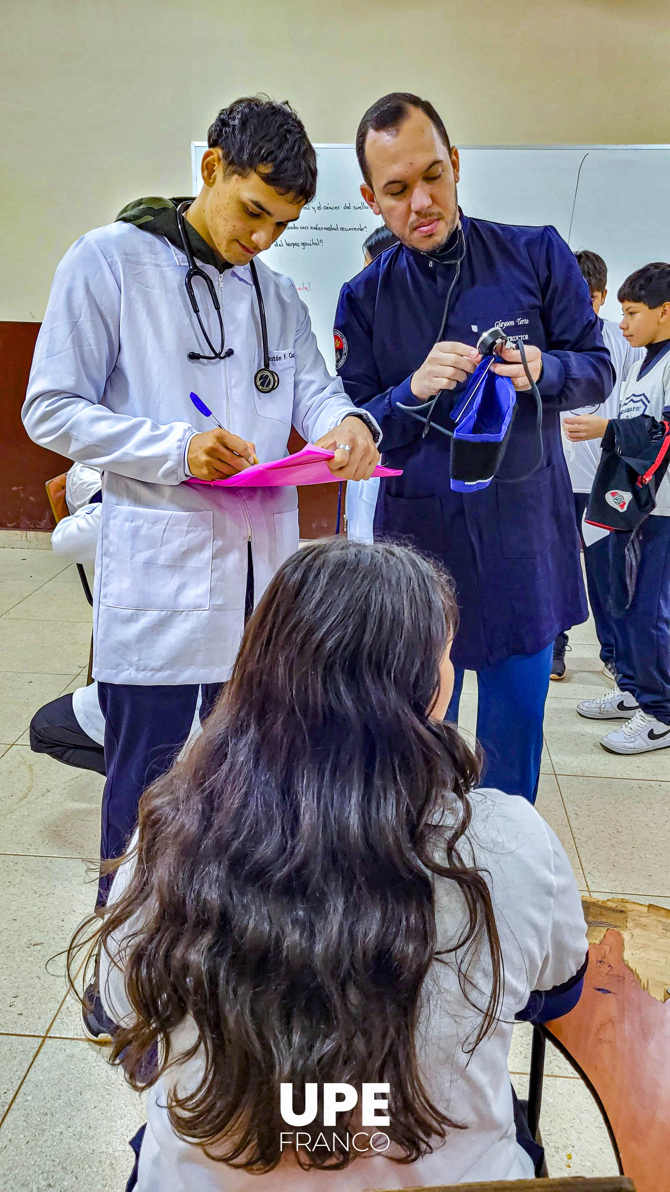 Estudiantes de Medicina realizaron inspección médica en la Escuela Virgen de Fátima