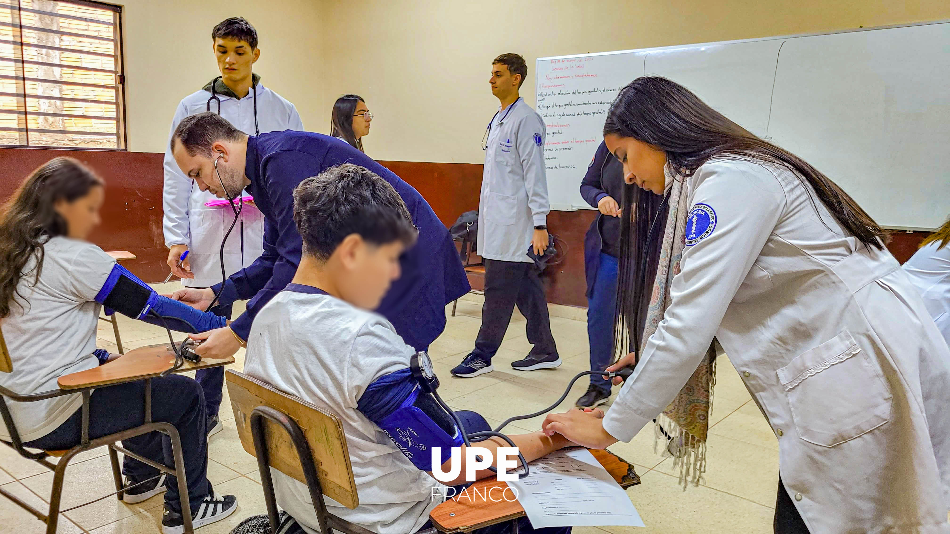 Estudiantes de Medicina realizaron inspección médica en la Escuela Virgen de Fátima