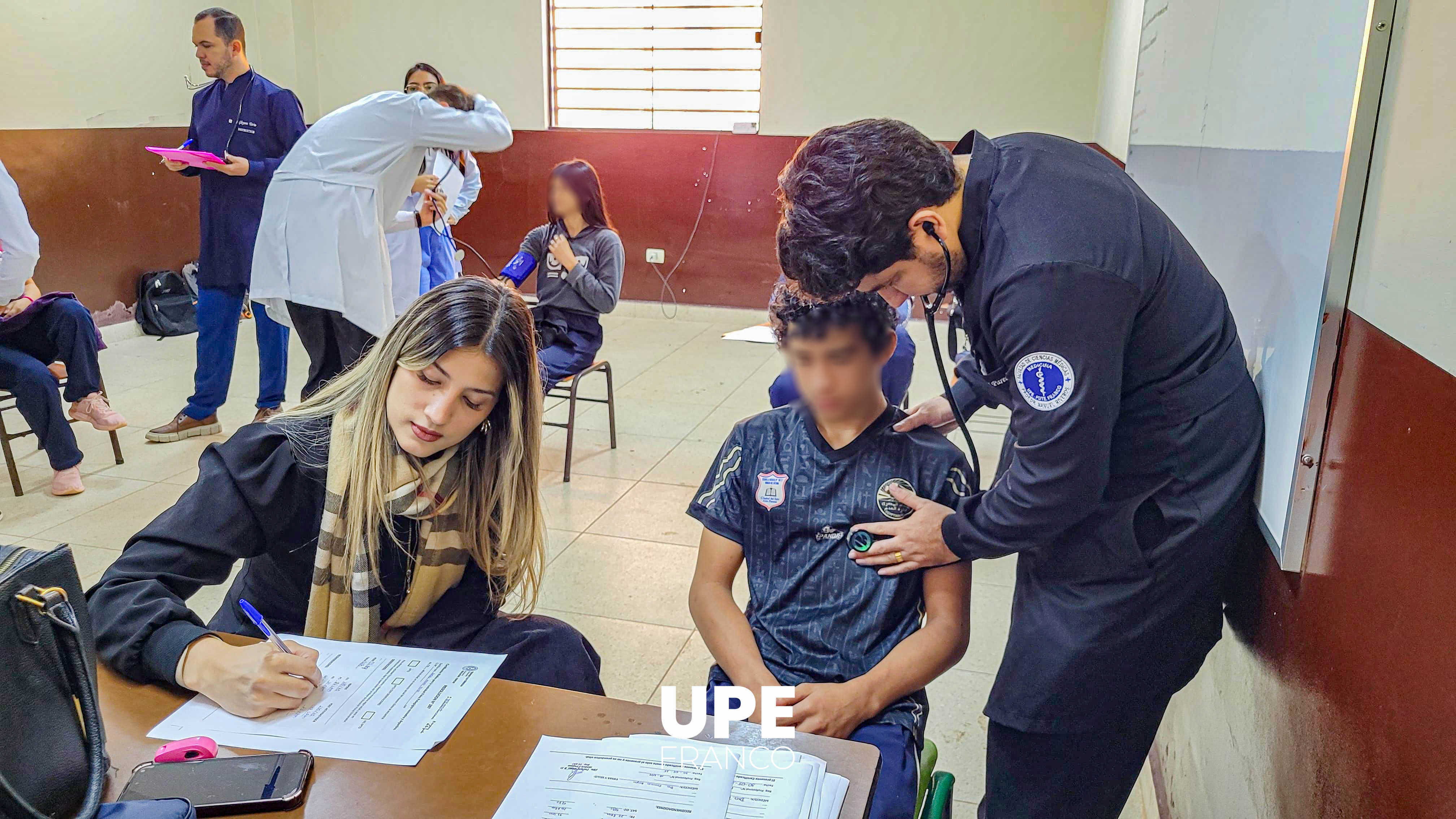 Estudiantes de Medicina realizaron inspección médica en la Escuela Virgen de Fátima