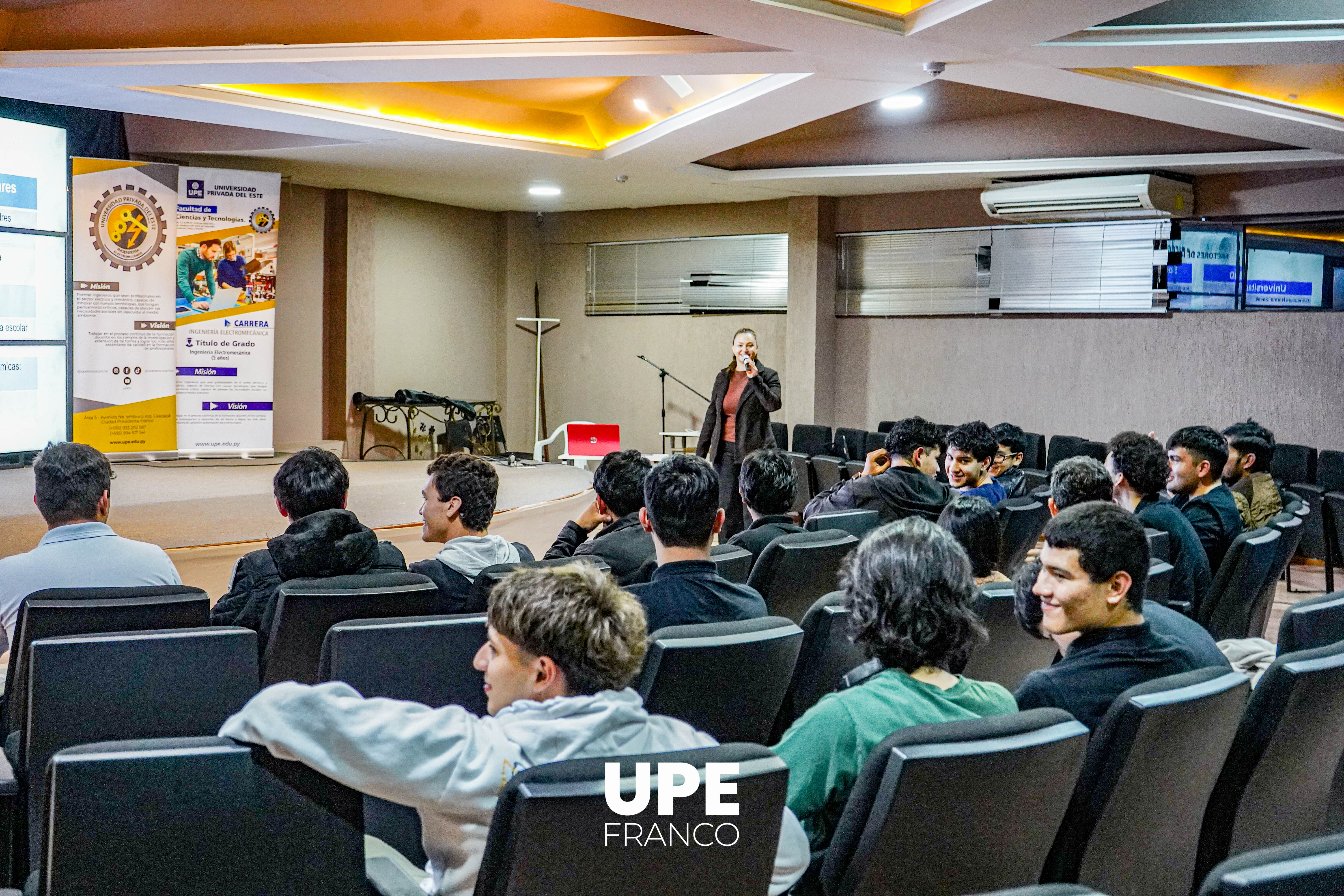 Charla sobre Salud Mental y Bienestar Universitario