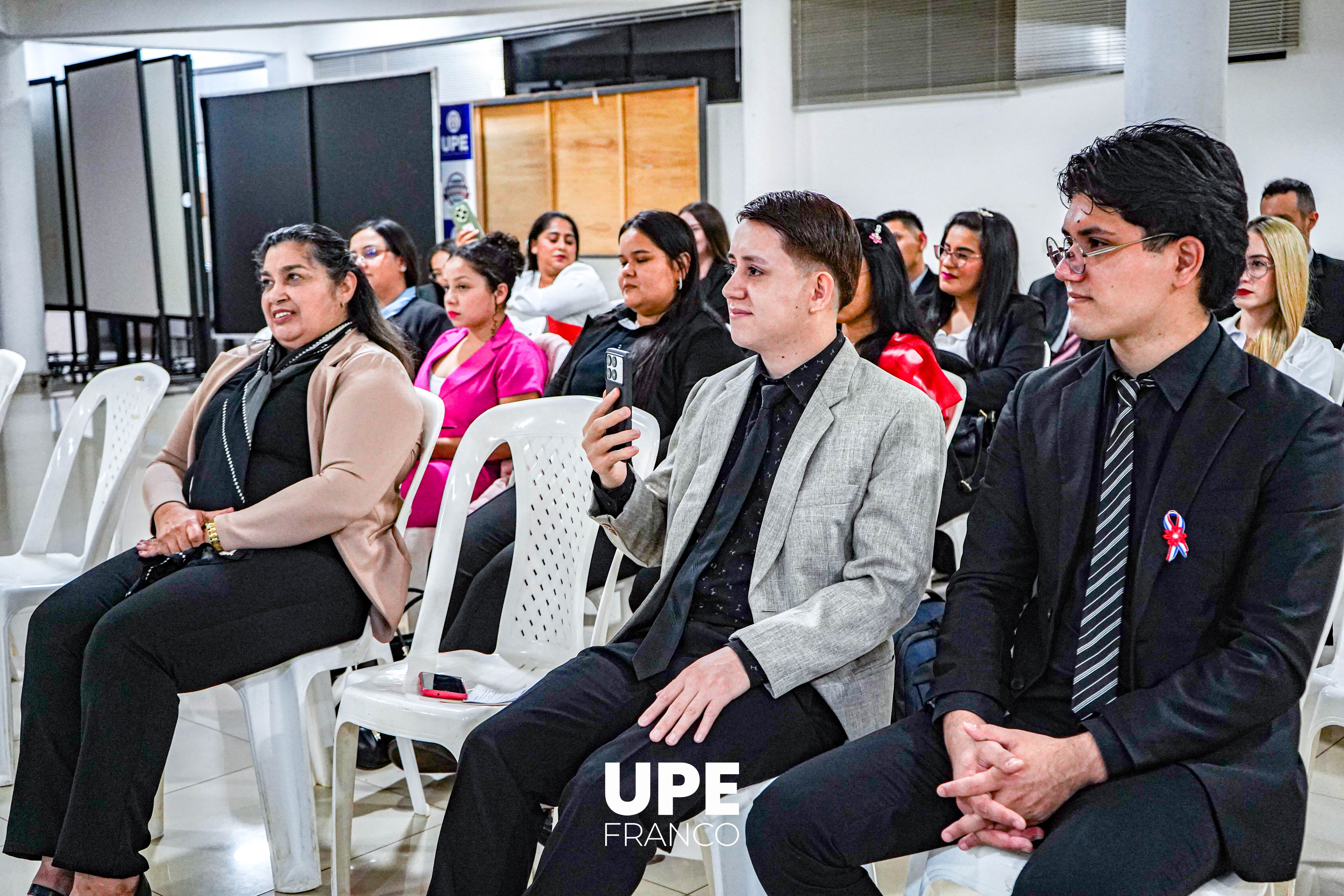 SOCIALIZACIÓN DE EXPERIENCIAS: Diseño de un Proyecto Educativo Institucional para la Optimización de la Gestión y la Calidad Académica