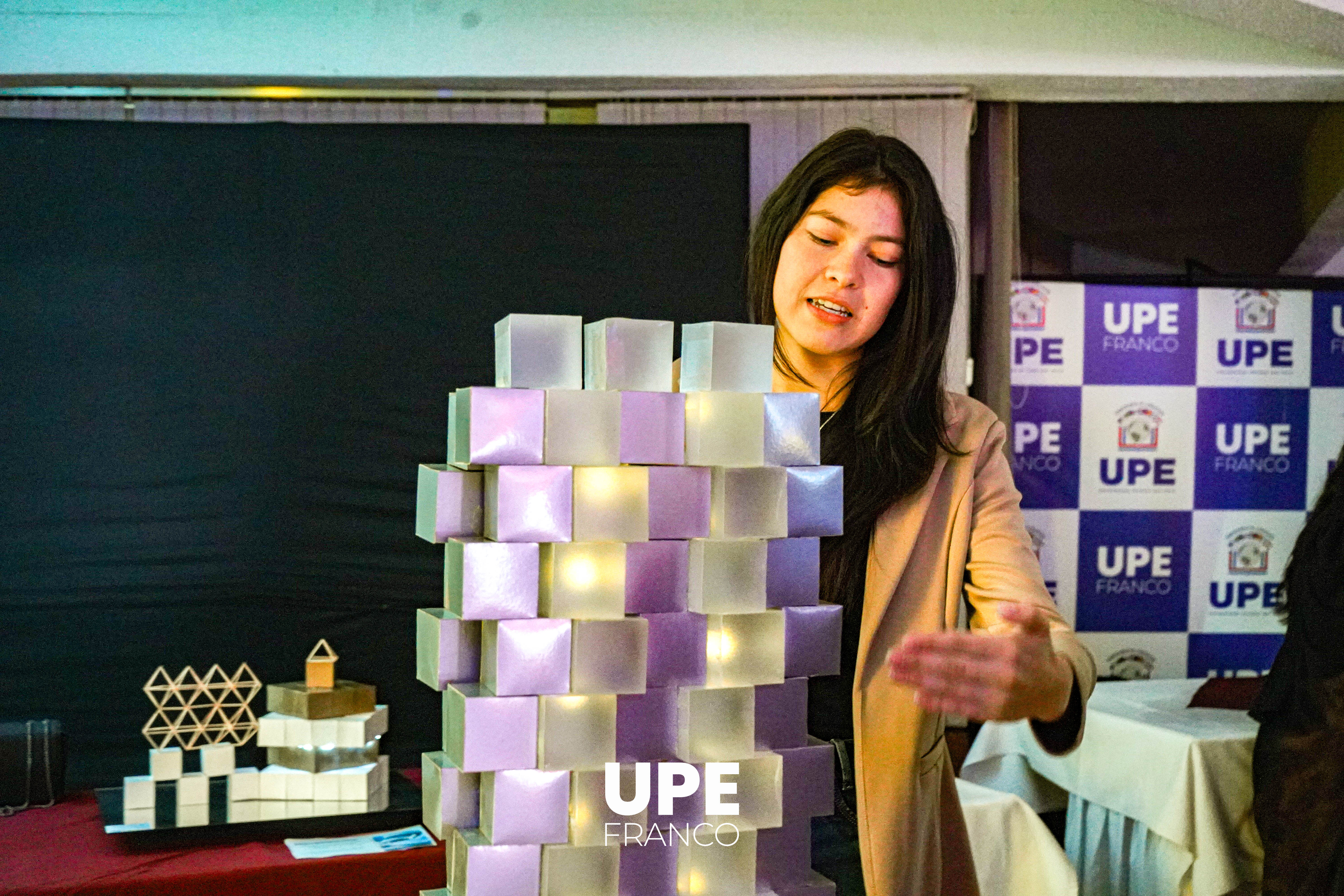 Exposición de Creación Morfológica en la UPE Franco: Segunda Jornada