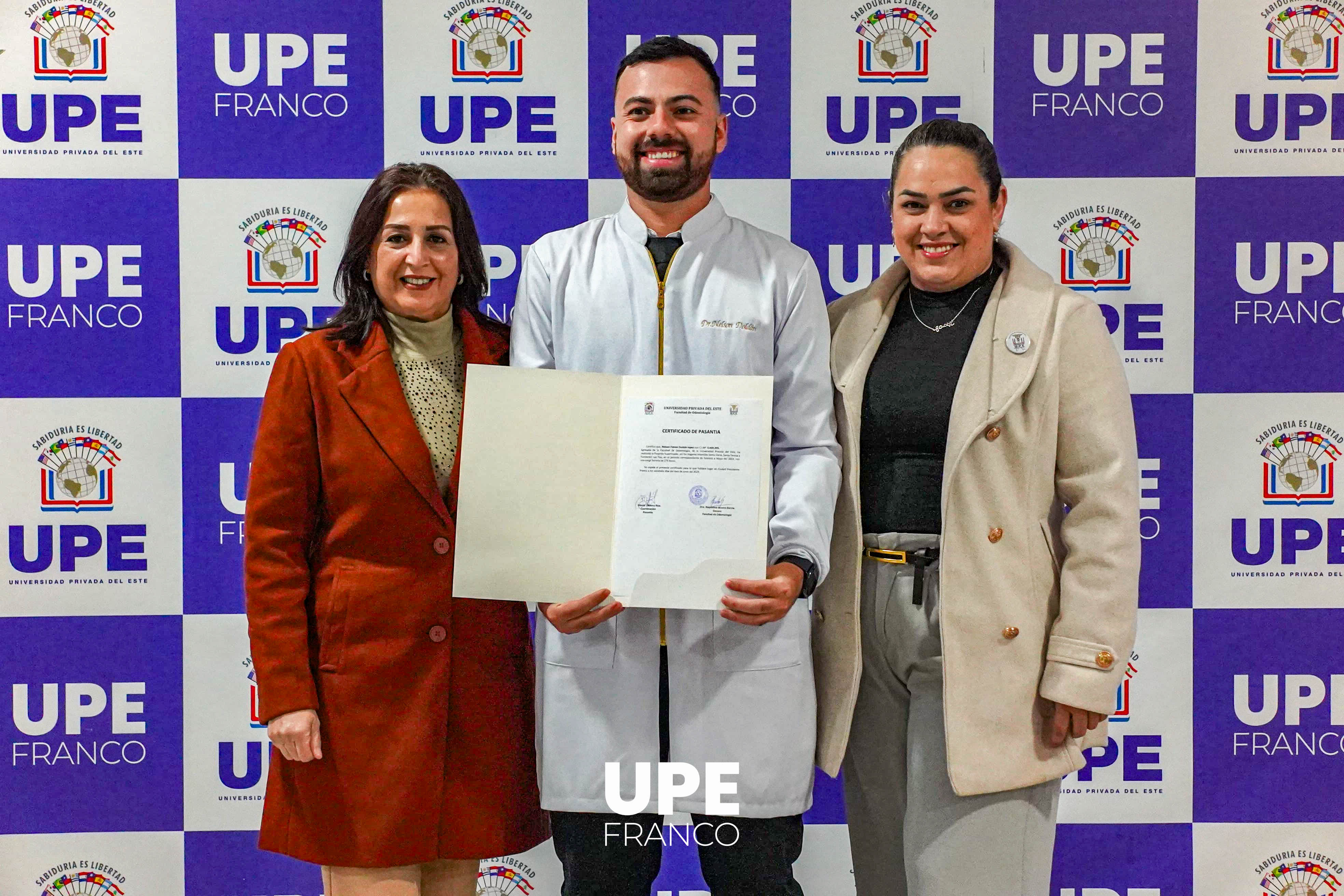 Presentación del Informe de Pasantía Curricular: Odontología UPE Promoción 2024 
