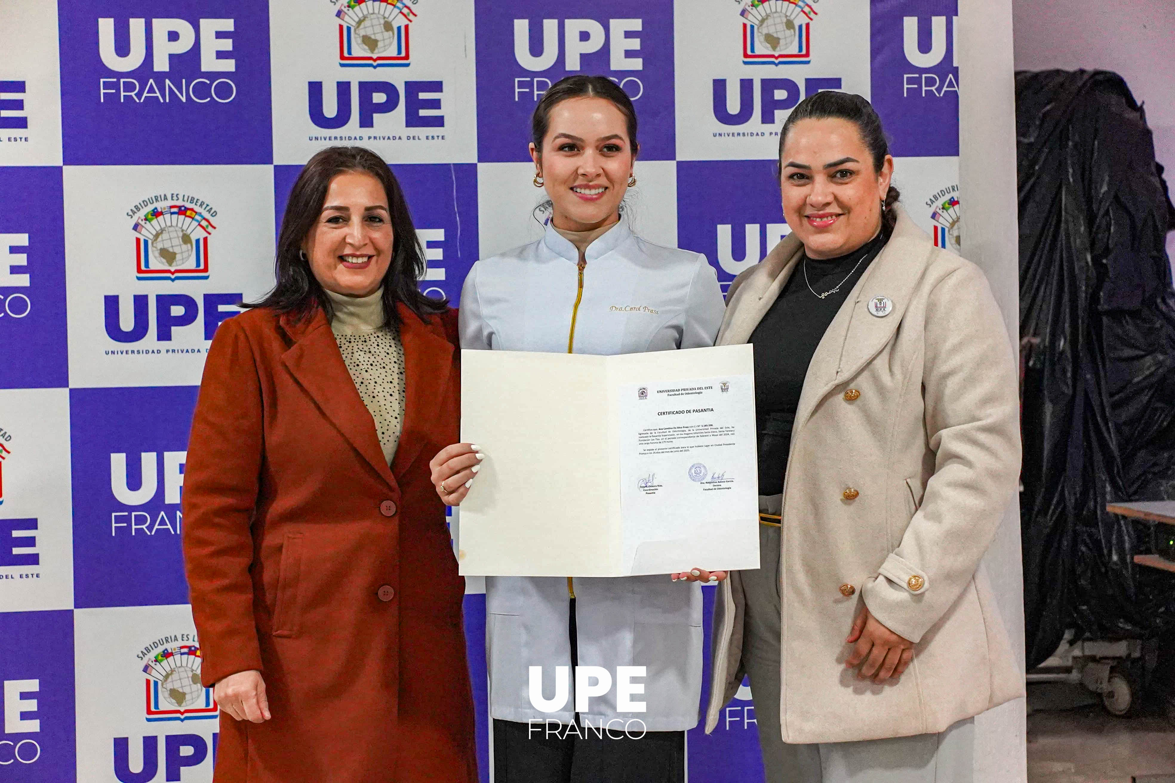 Presentación del Informe de Pasantía Curricular: Odontología UPE Promoción 2024 