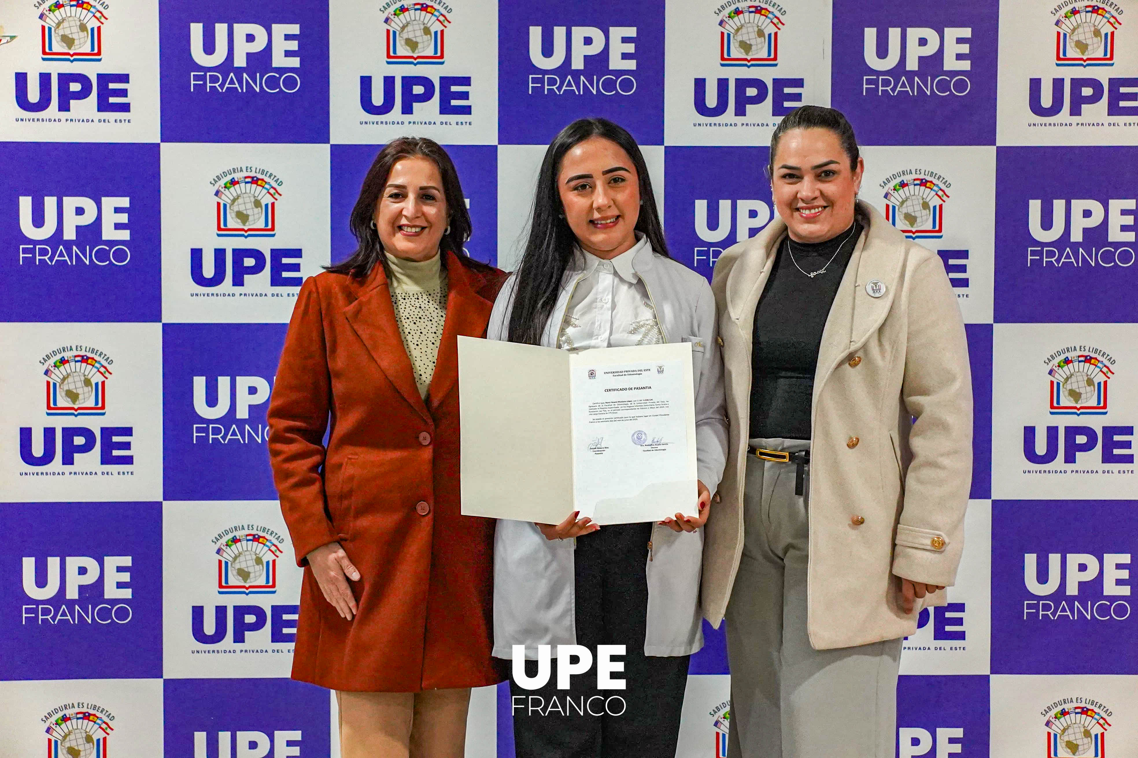 Presentación del Informe de Pasantía Curricular: Odontología UPE Promoción 2024 
