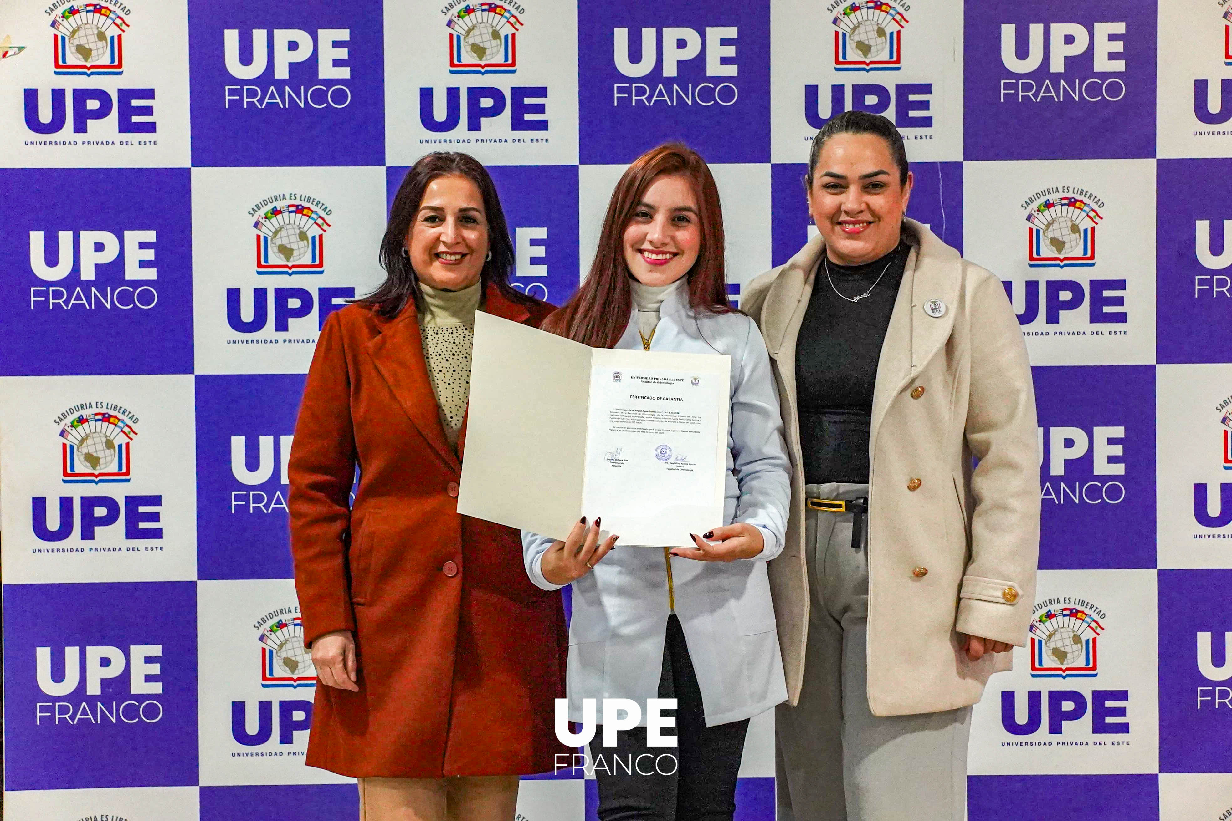Presentación del Informe de Pasantía Curricular: Odontología UPE Promoción 2024 