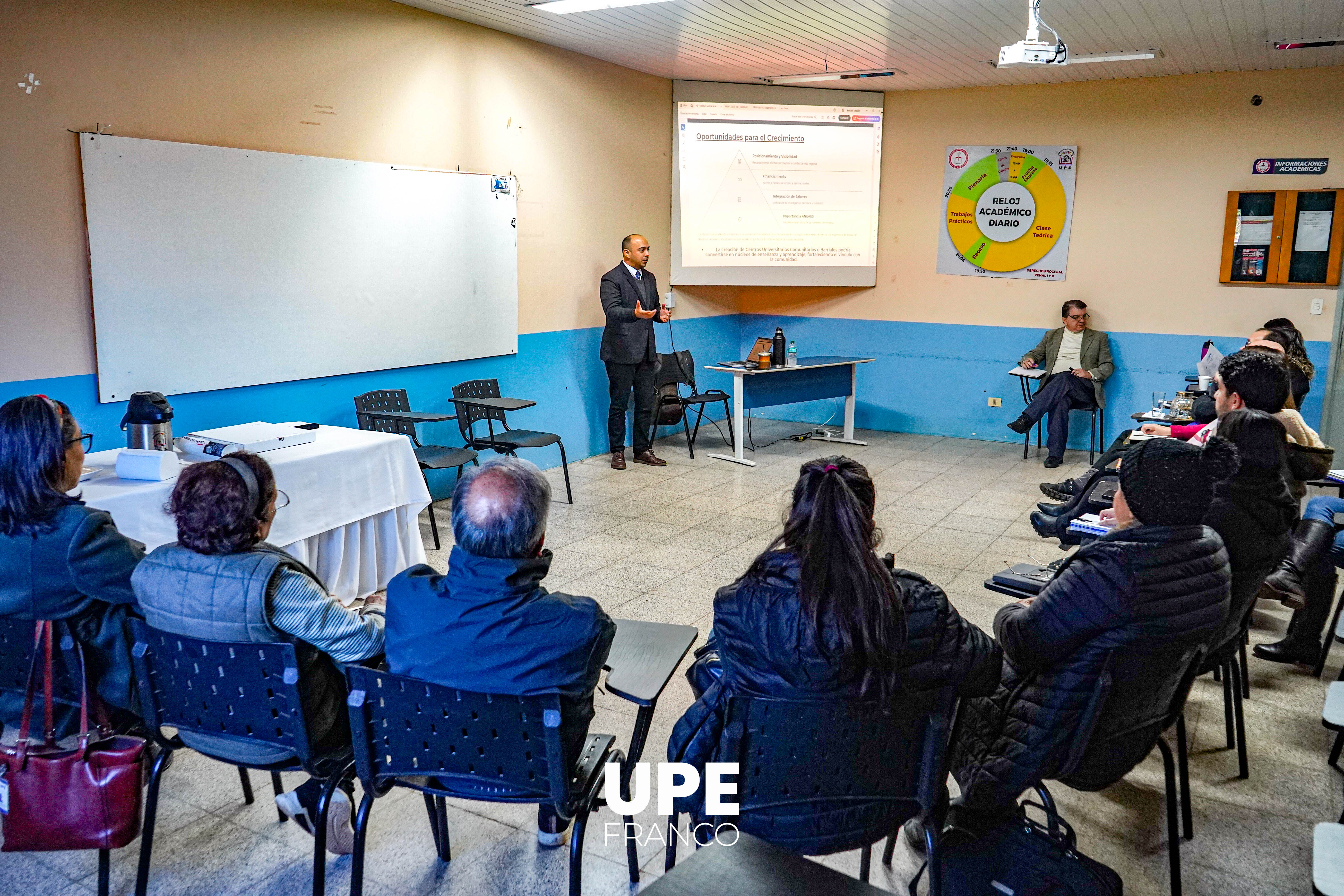Reunión Académica con la Dirección de Extensión Universitaria en la UPE Franco