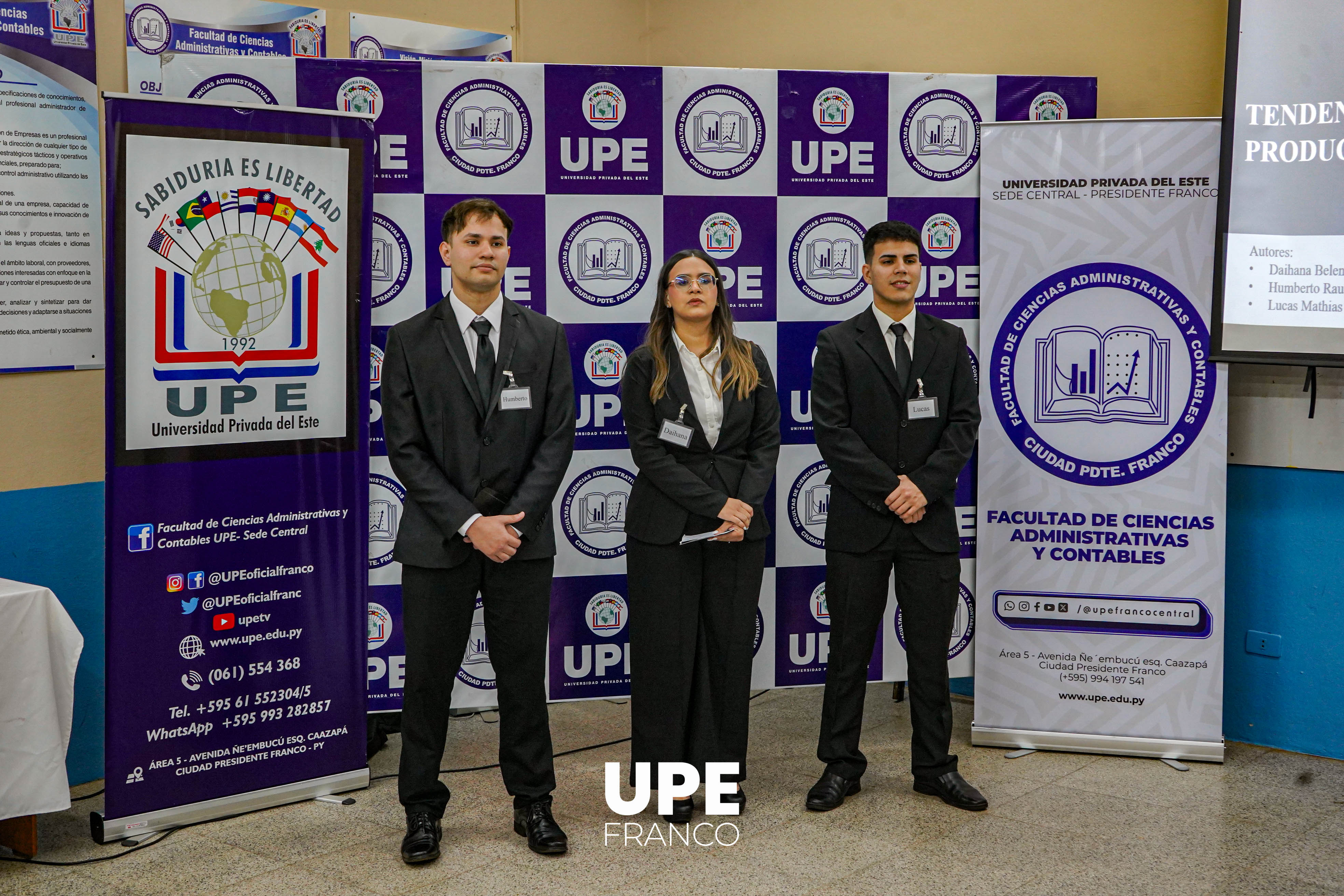 Nuevos egresados en Administración de Empresas: Estudiantes defienden su Trabajo Final de Grado
