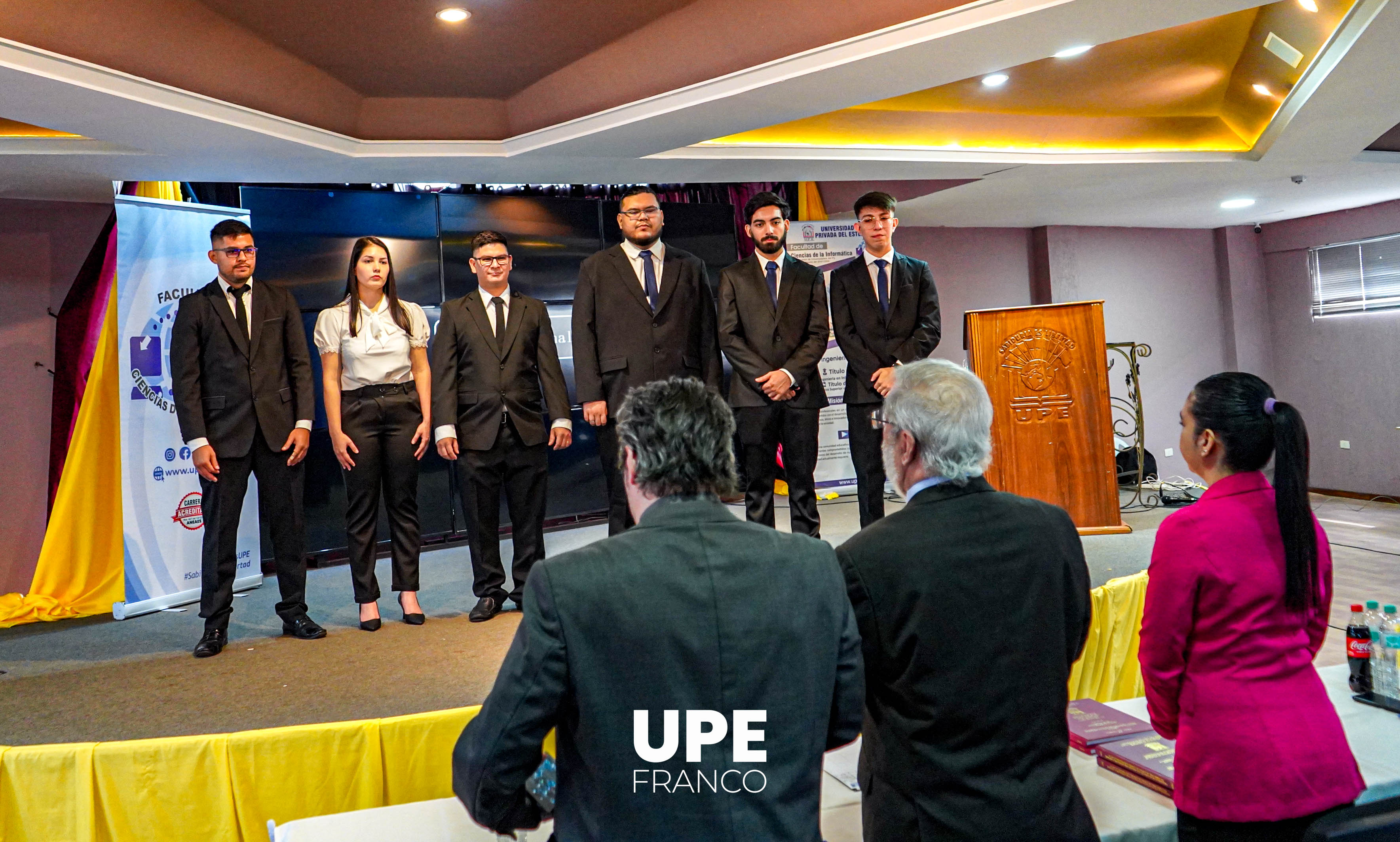 Defensa de Trabajos Finales de Grado en Ingeniería Informática - UPE FRANCO