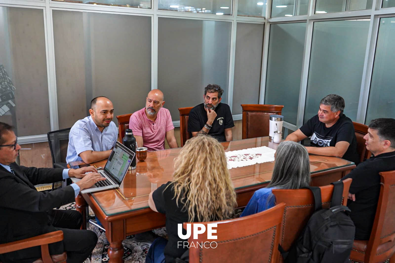 REUNIÓN EN EL MARCO DEL PROGRAMA DE EXTENSIÓN UNIVERSITARIA - UPE FRANCO