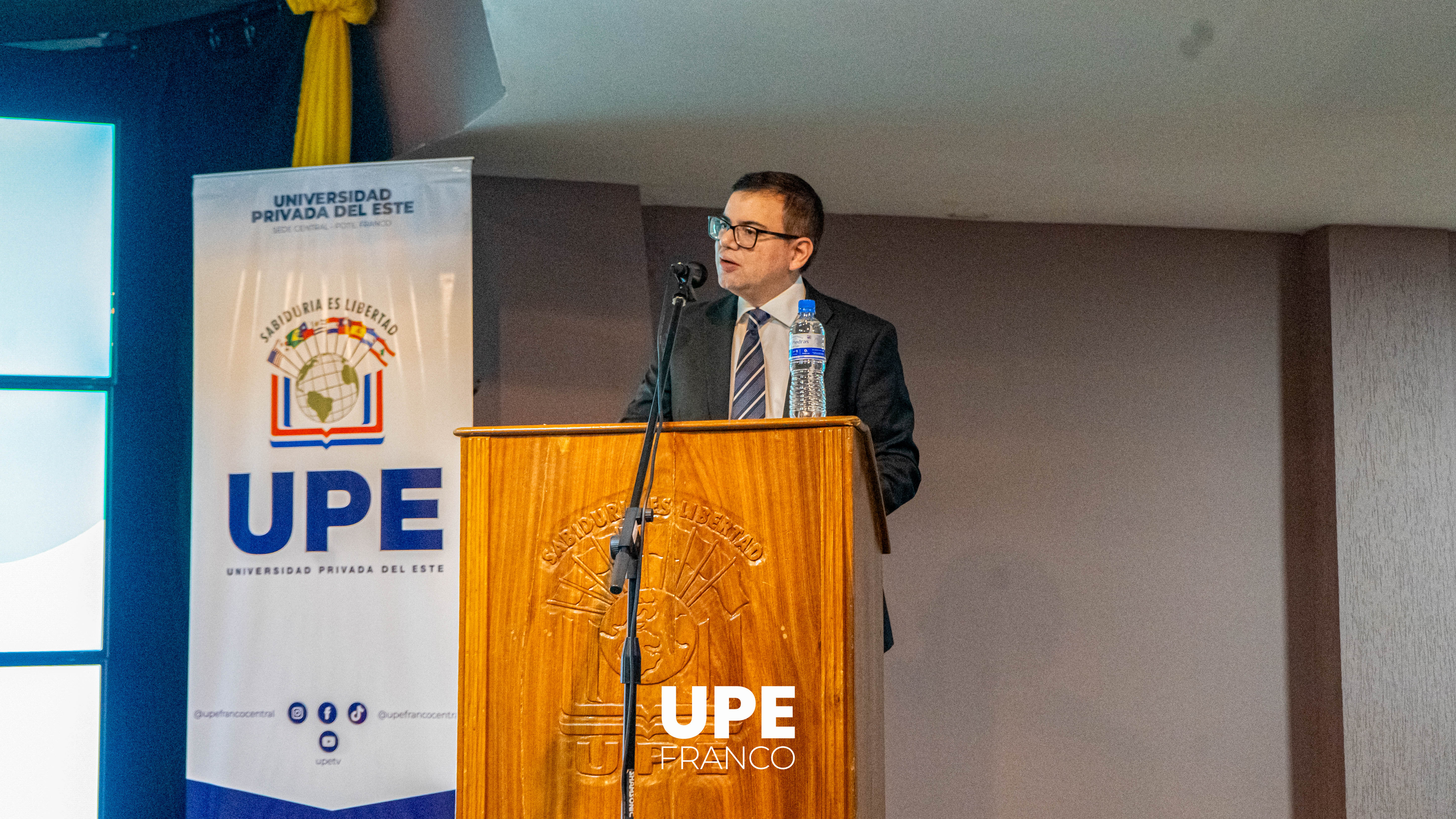 “Desafíos actuales de la Educación Superior en el marco de la gestión de la calidad educativa”: Conferencia Magistral en la UPE FRANCO