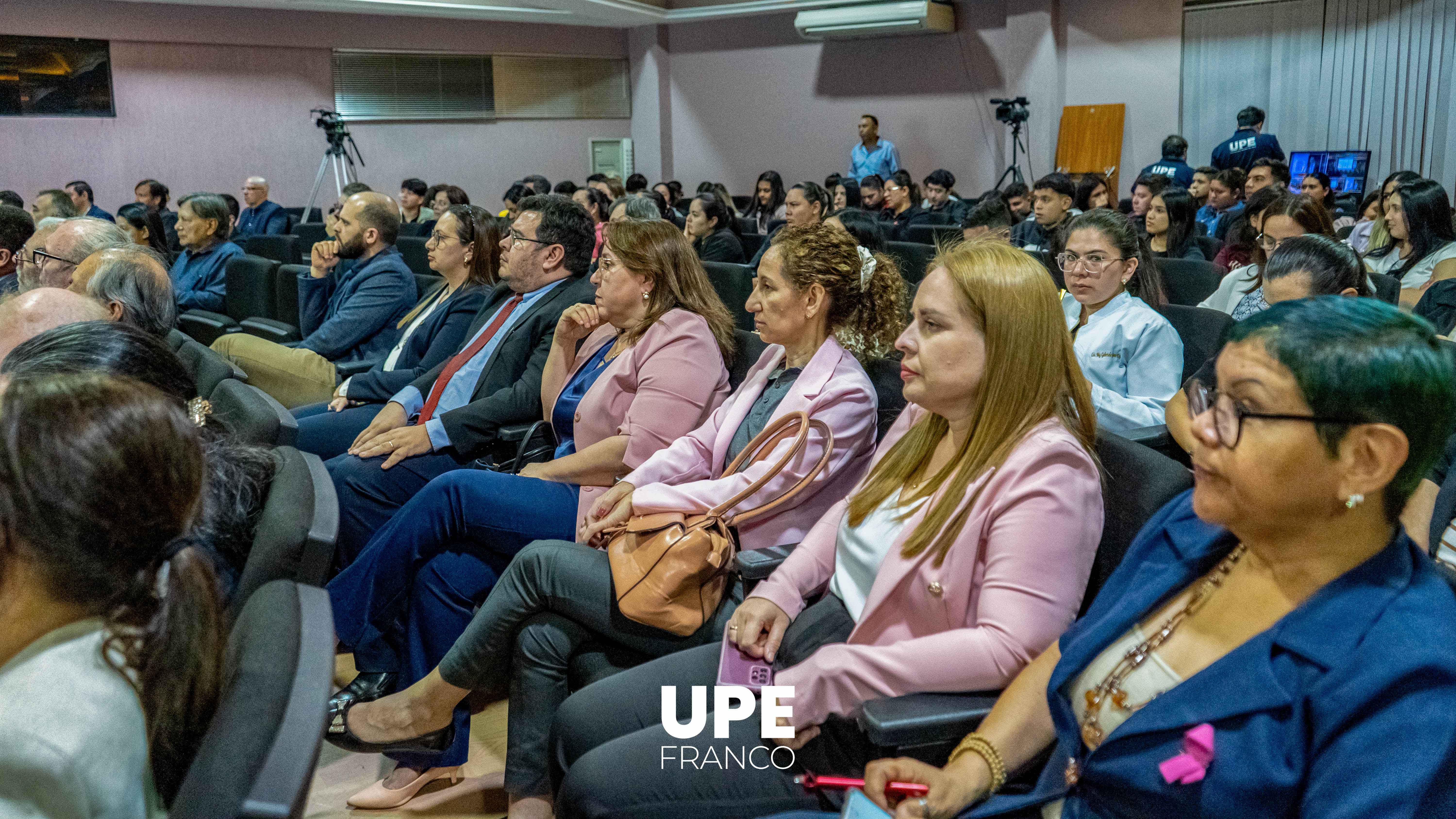 “Desafíos actuales de la Educación Superior en el marco de la gestión de la calidad educativa”: Conferencia Magistral en la UPE FRANCO