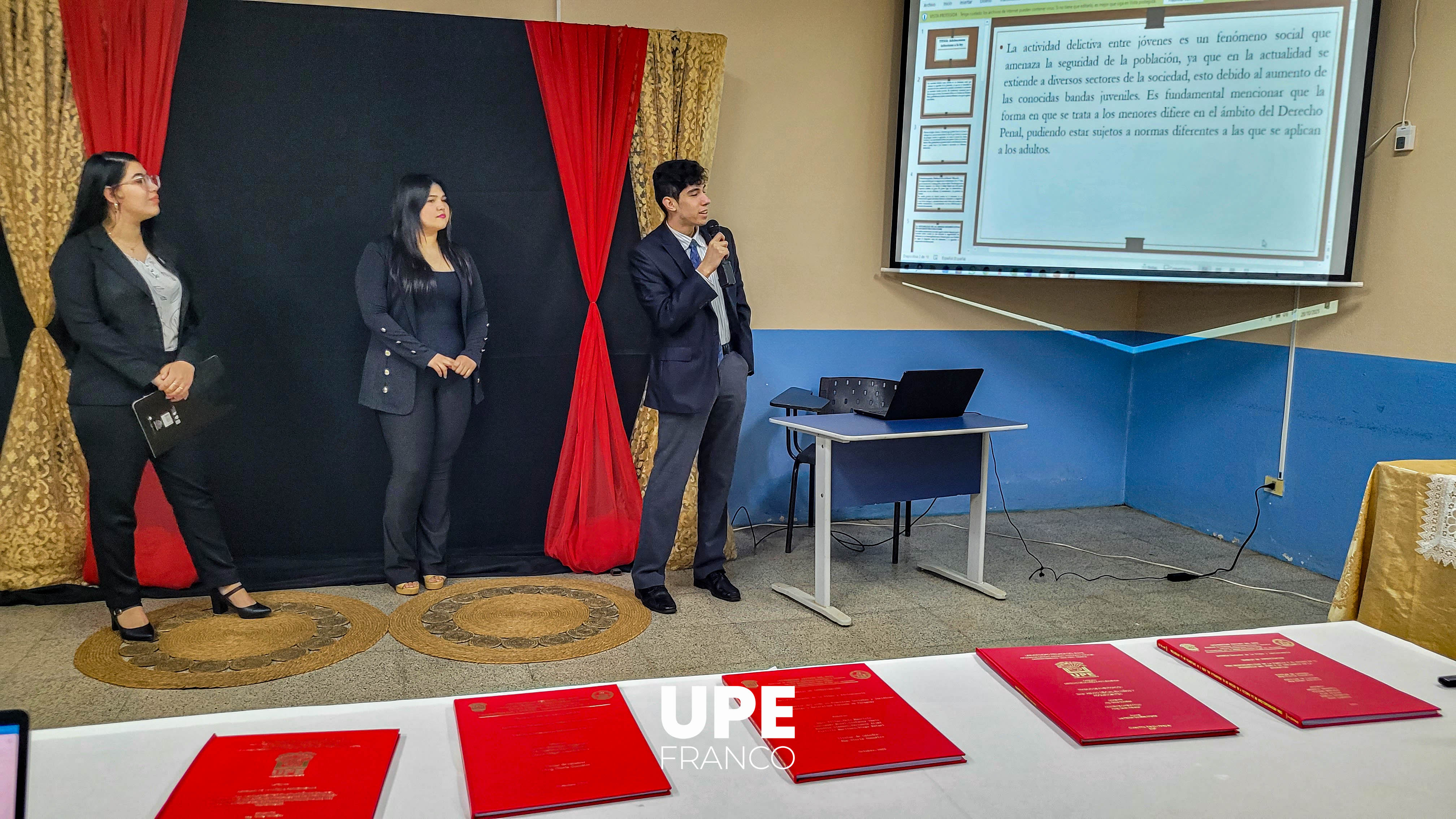 Presentación Oral: Cátedra de Derecho de la Niñez y la Adolescencia