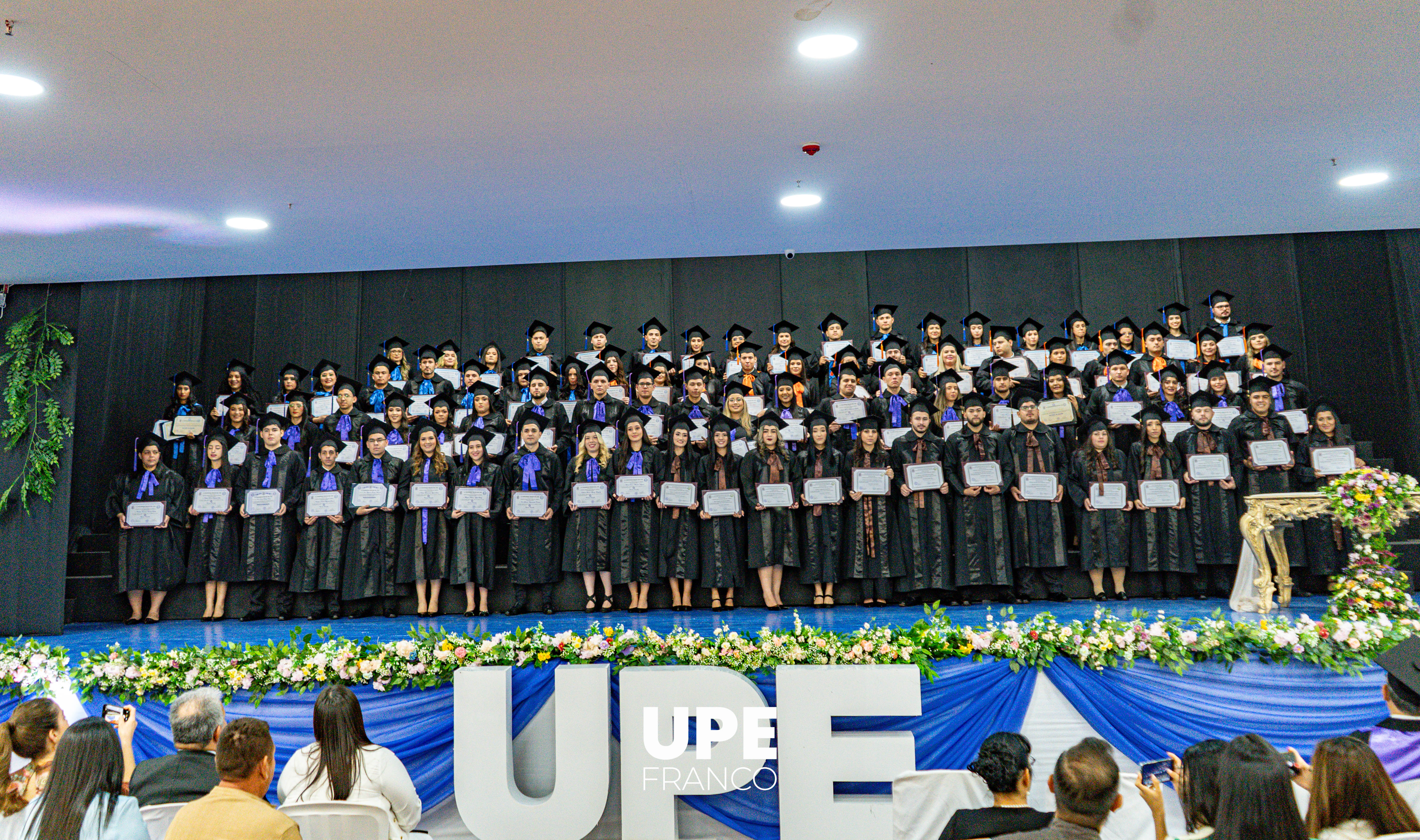 CEREMONIA DE GRADUACIÓN: Facultades de Ciencias Administrativas y Contables y Ciencias Agropecuarias