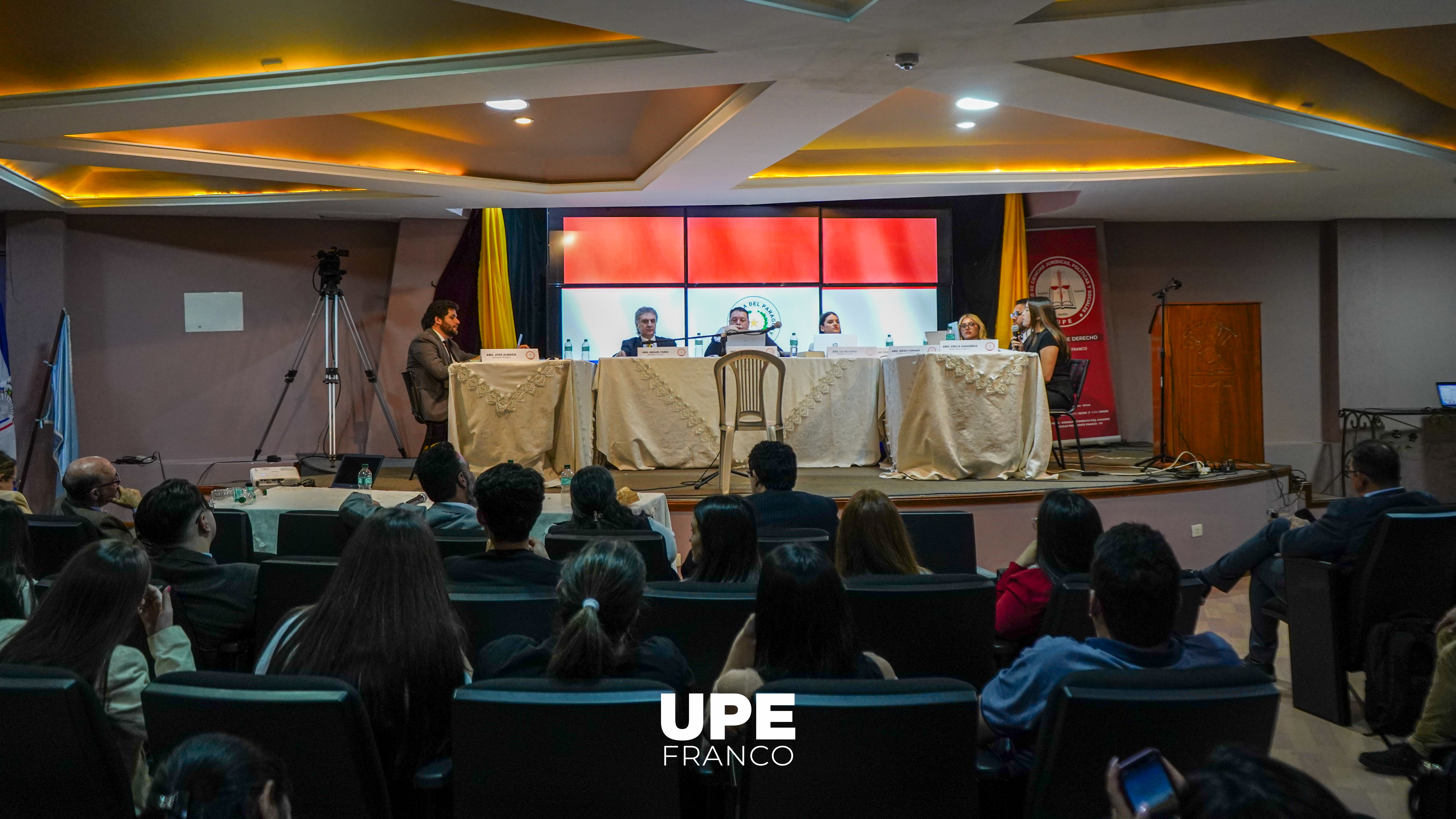 Simulacro de Juicio Oral y Público: Facultad de Ciencias Jurídicas, Políticas y Sociales