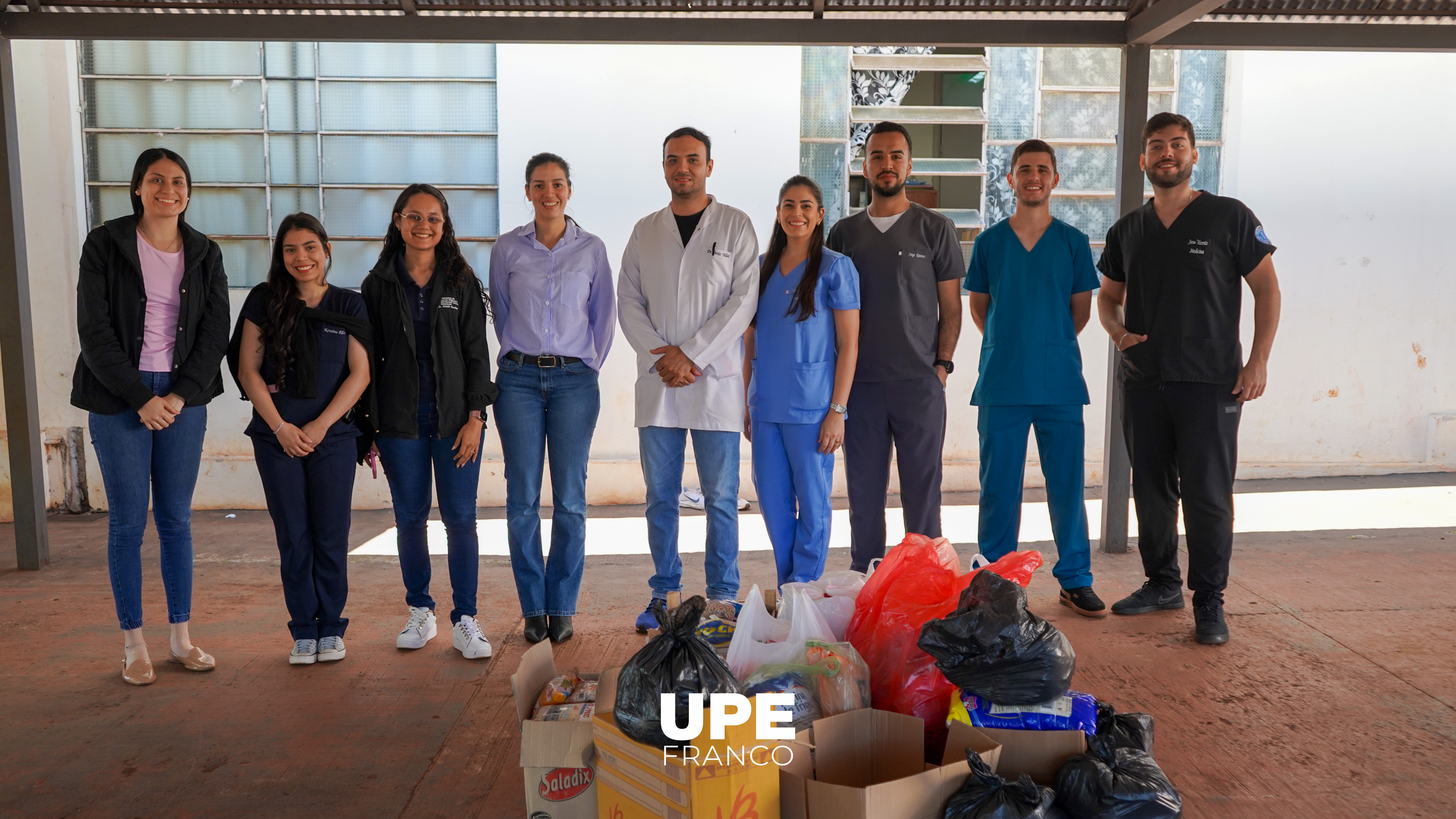 Solidaridad en Acción: Donación Comunitaria de Alimentos no Perecederos