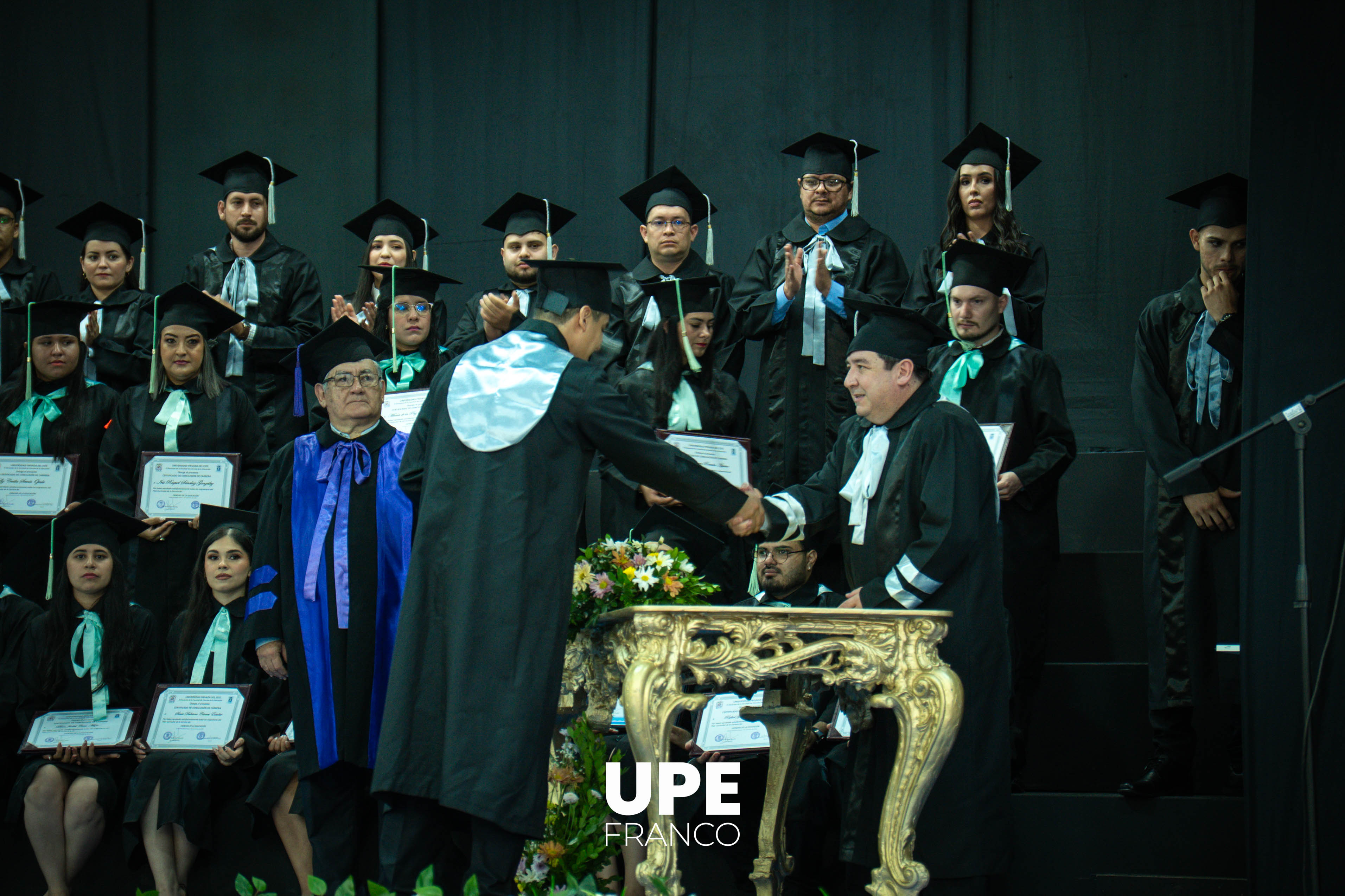 Ceremonia de Graduación - UPE FRANCO