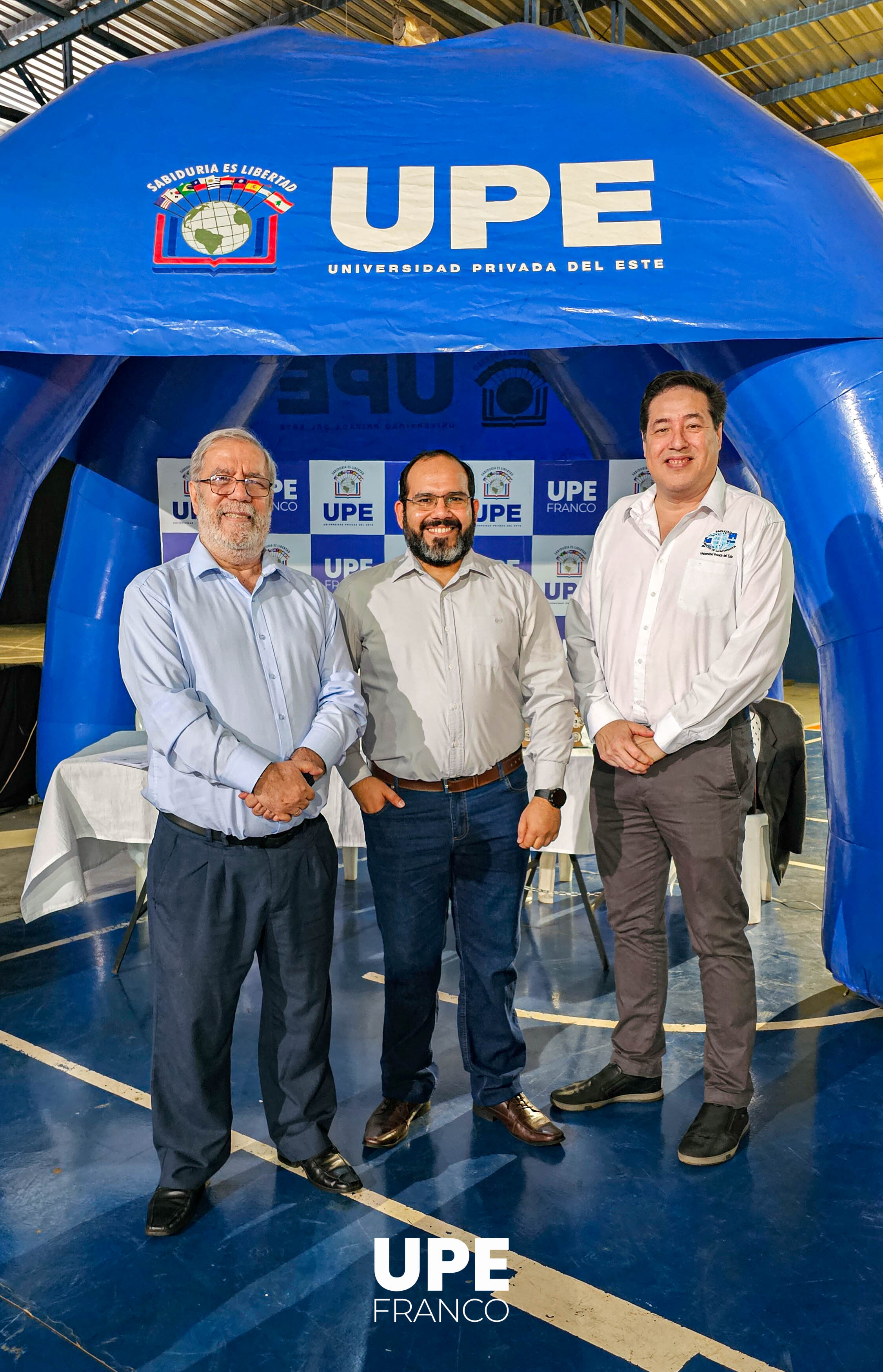 Clausura del Club de Robótica 2025 y 1.ª Edición de la Competencia de Robótica UPE 2025