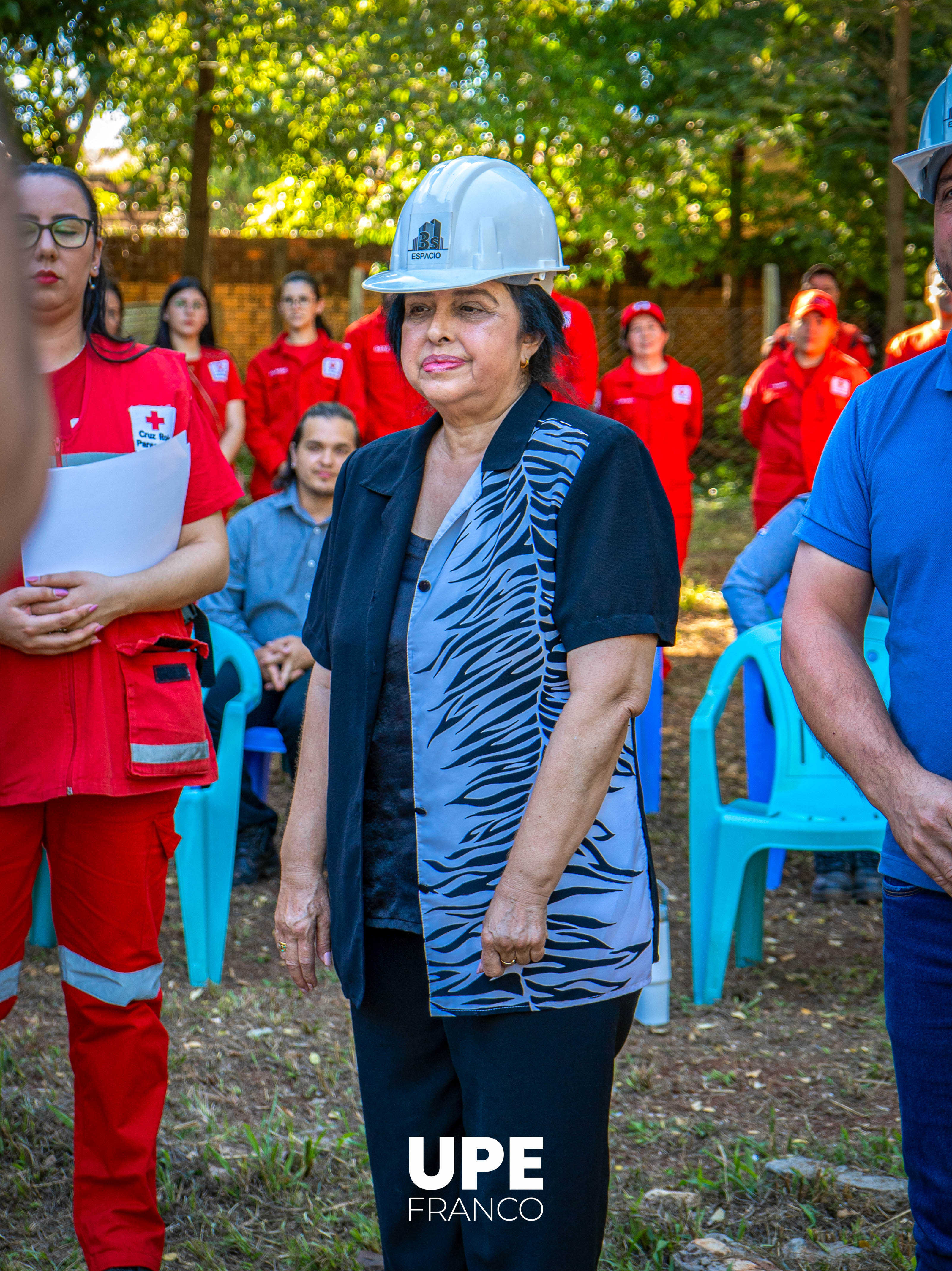 Palada del nuevo local de la Cruz Roja Paraguaya y entrega de reconocimiento a la decana Mabel López
