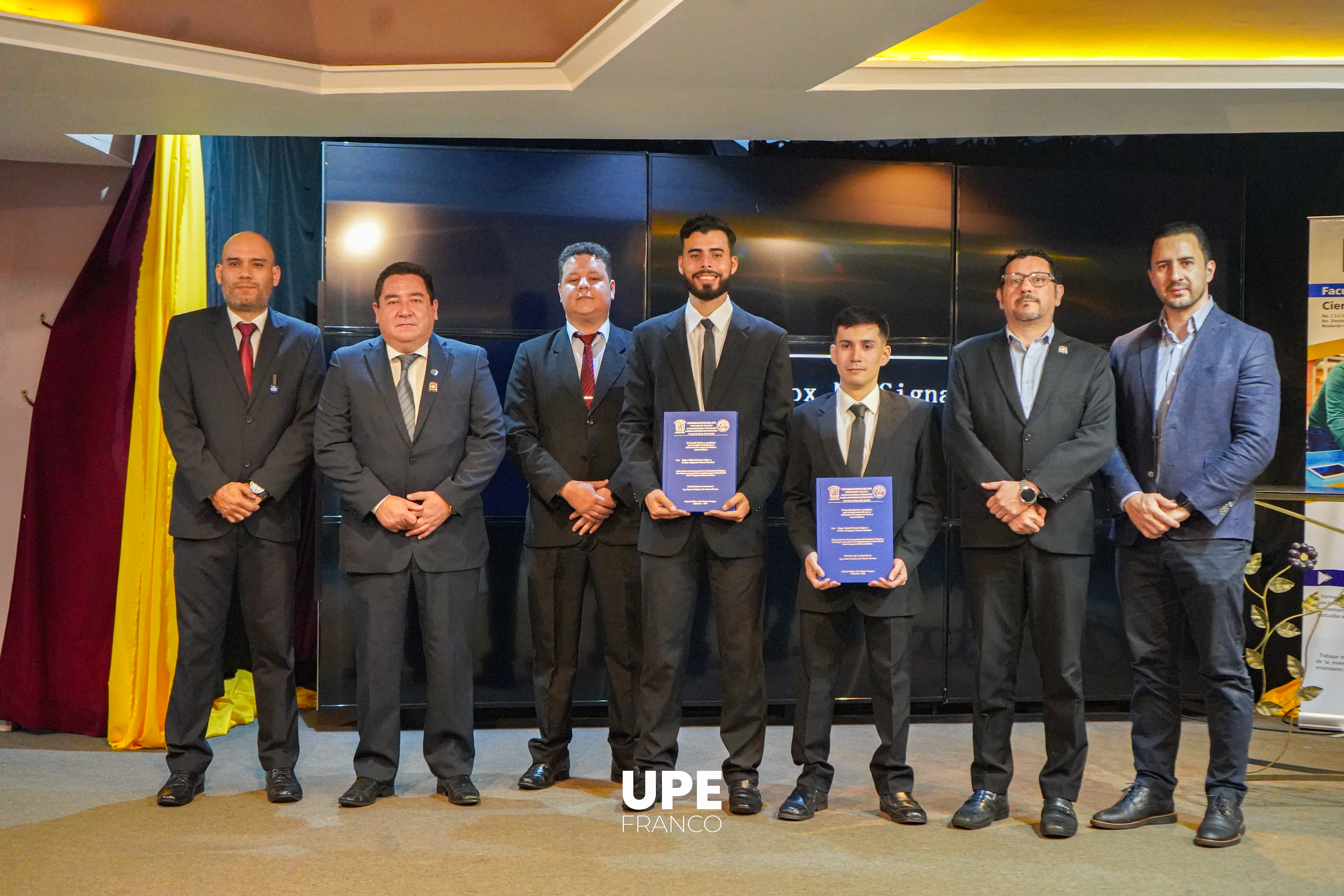 Defensa de Trabajo Final de Grado: Facultad de Ciencias y Tecnologías 