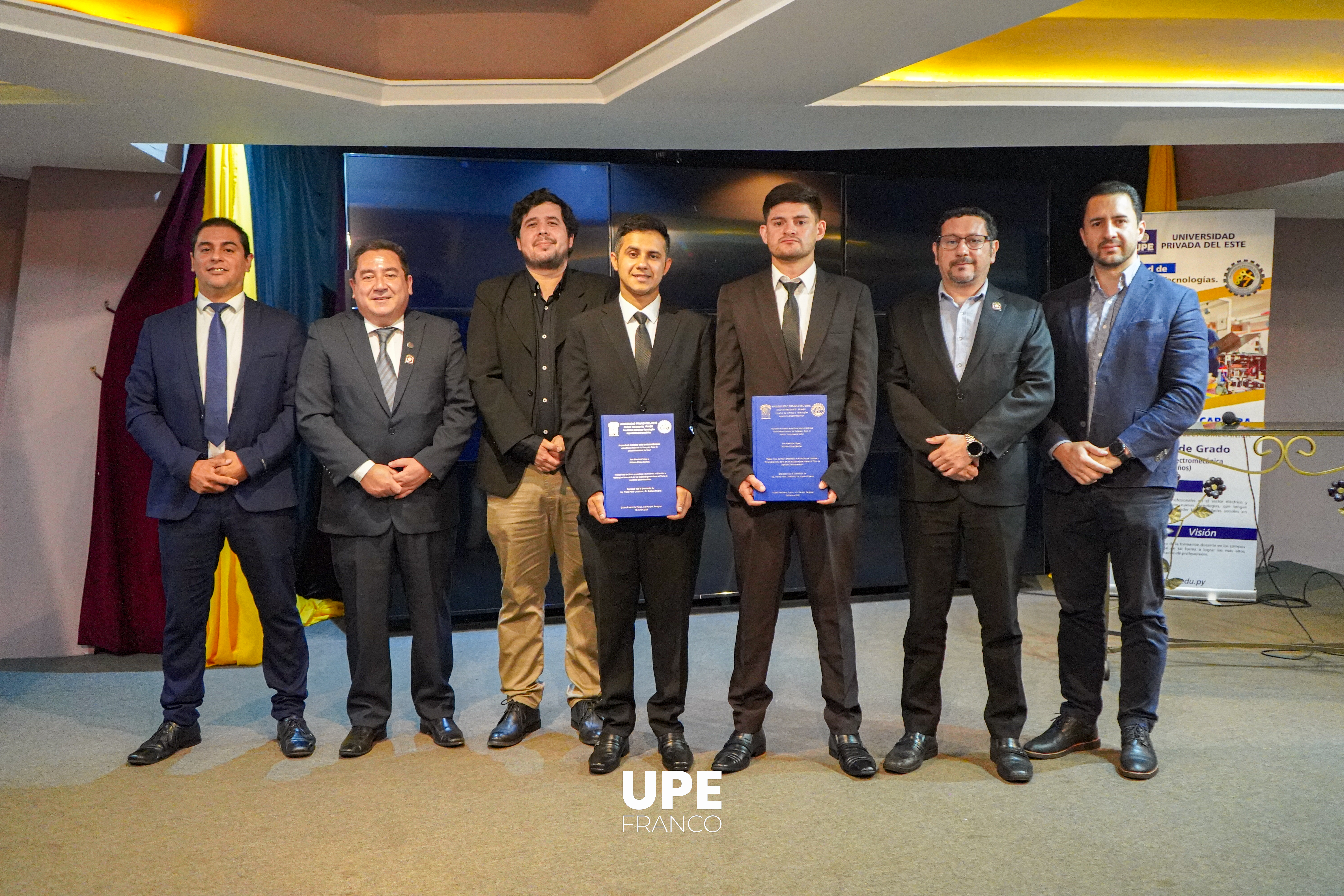 Defensa de Trabajo Final de Grado: Facultad de Ciencias y Tecnologías 