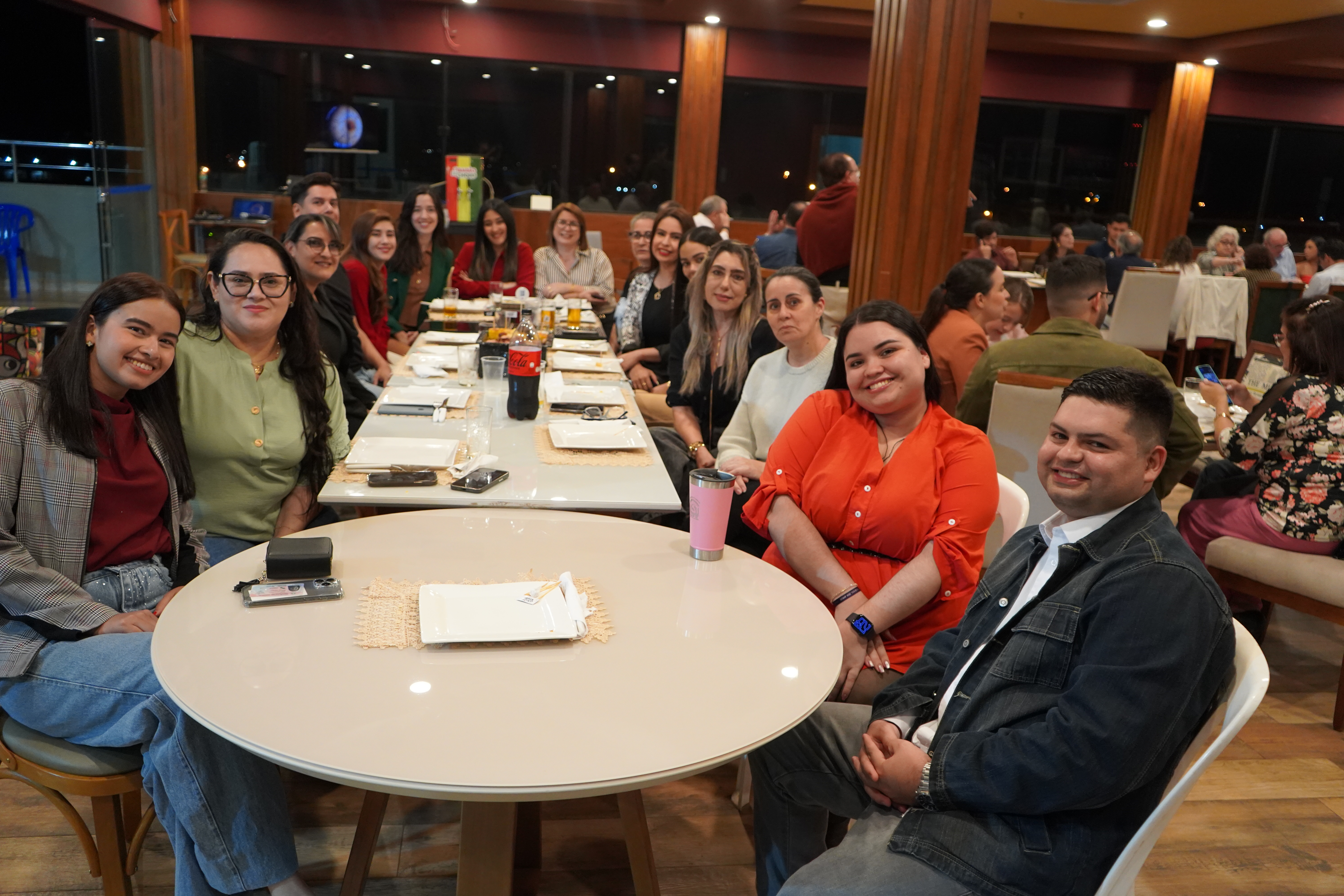 Cena de Confraternización: Despedida del año 2025 - Facultad de Arquitectura y Urbanismo