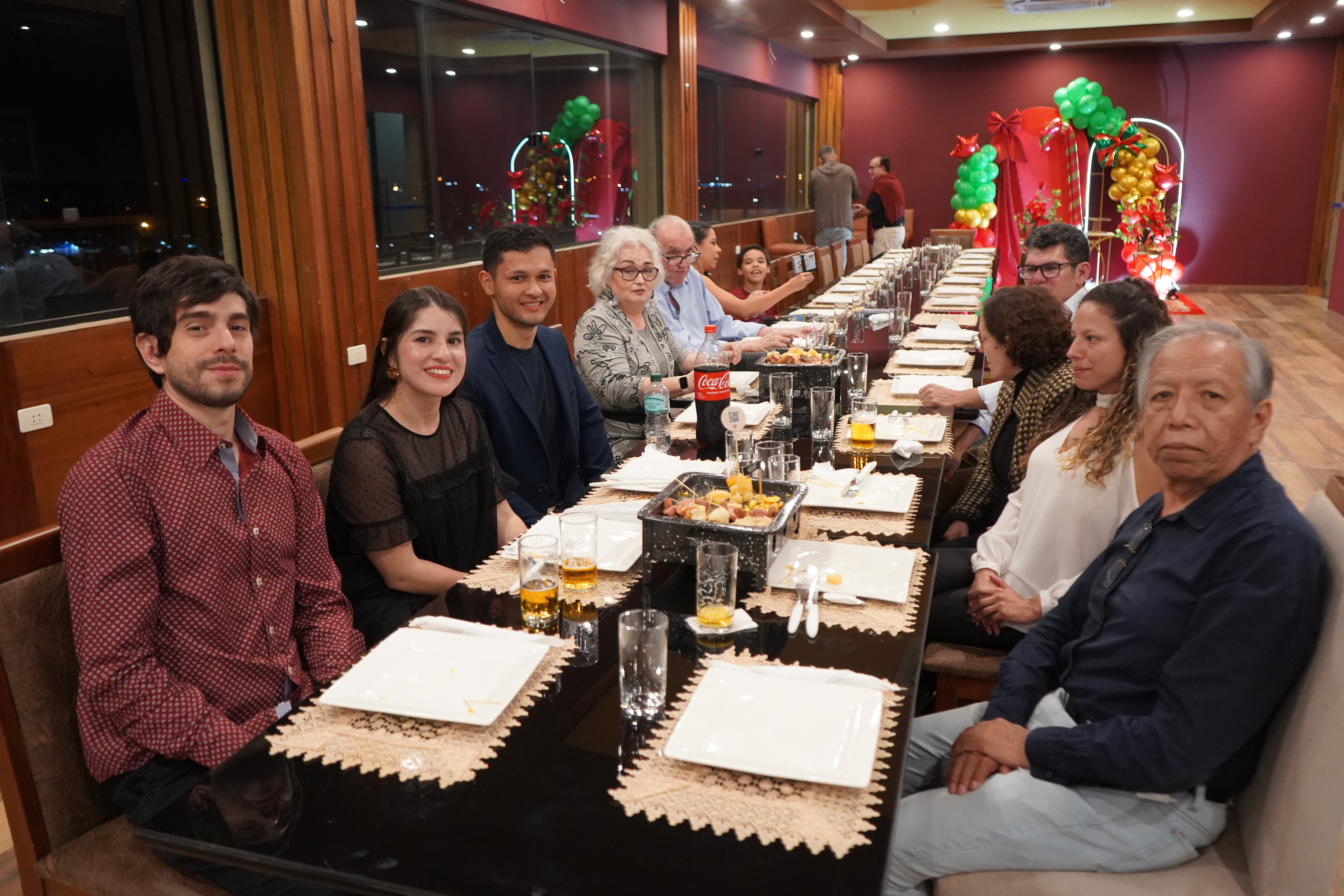 Cena de Confraternización: Despedida del año 2025 - Facultad de Arquitectura y Urbanismo