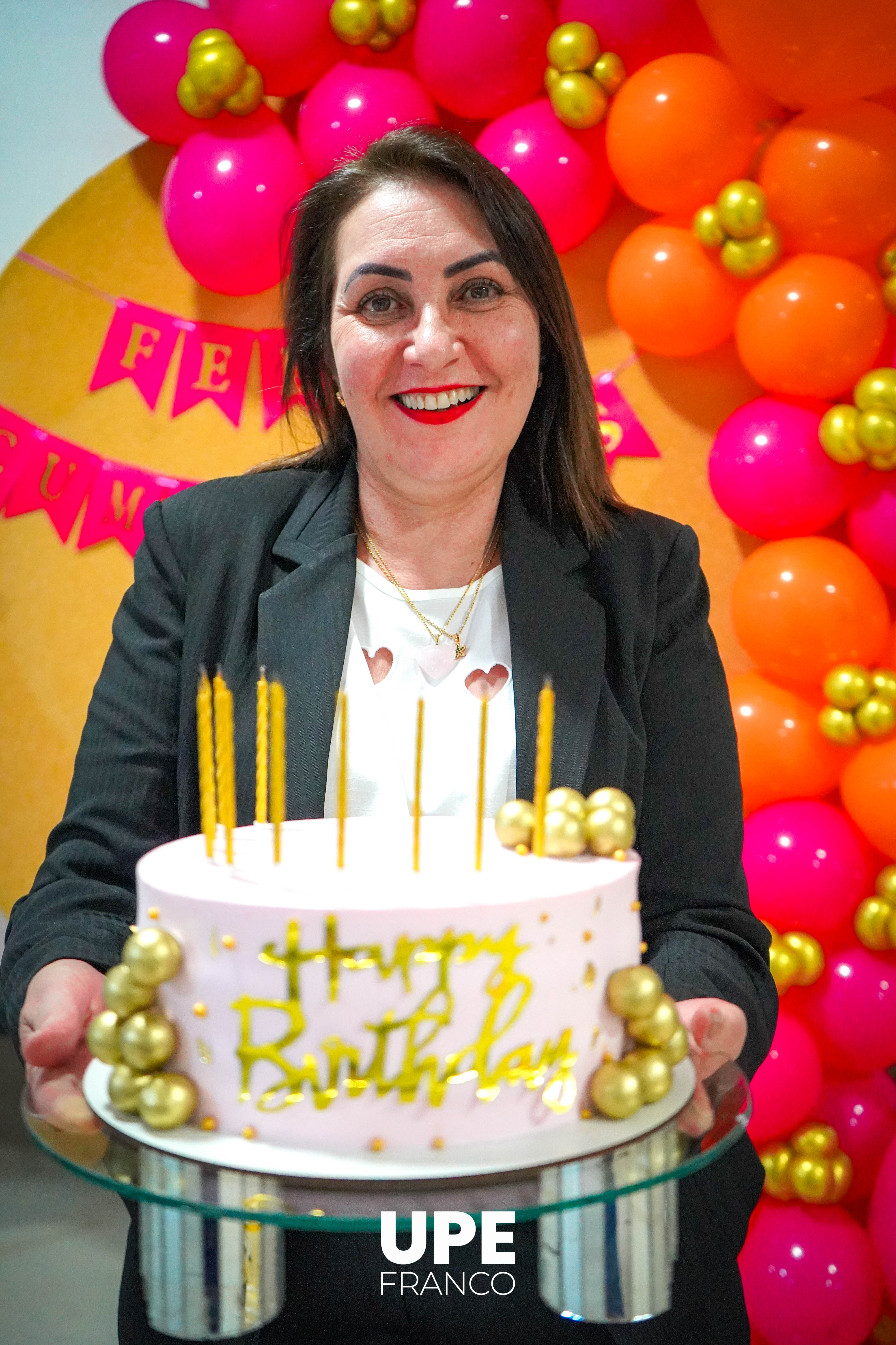 Cumpleaños de la Mag. Nélida Beatriz del Carmen Cappo: Facultad de Ciencias de la Educación y Ciencias Administrativas y Contables