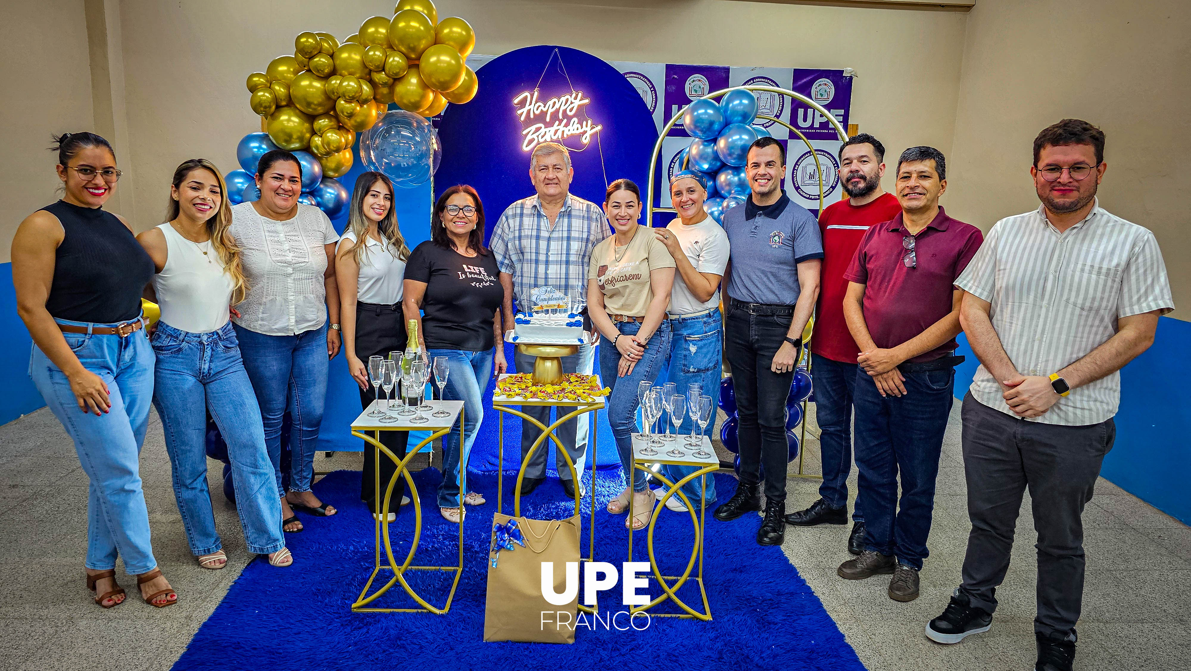 Celebración de cumpleaños del MSc. Nicolás Flores González, Secretario General de la UPE