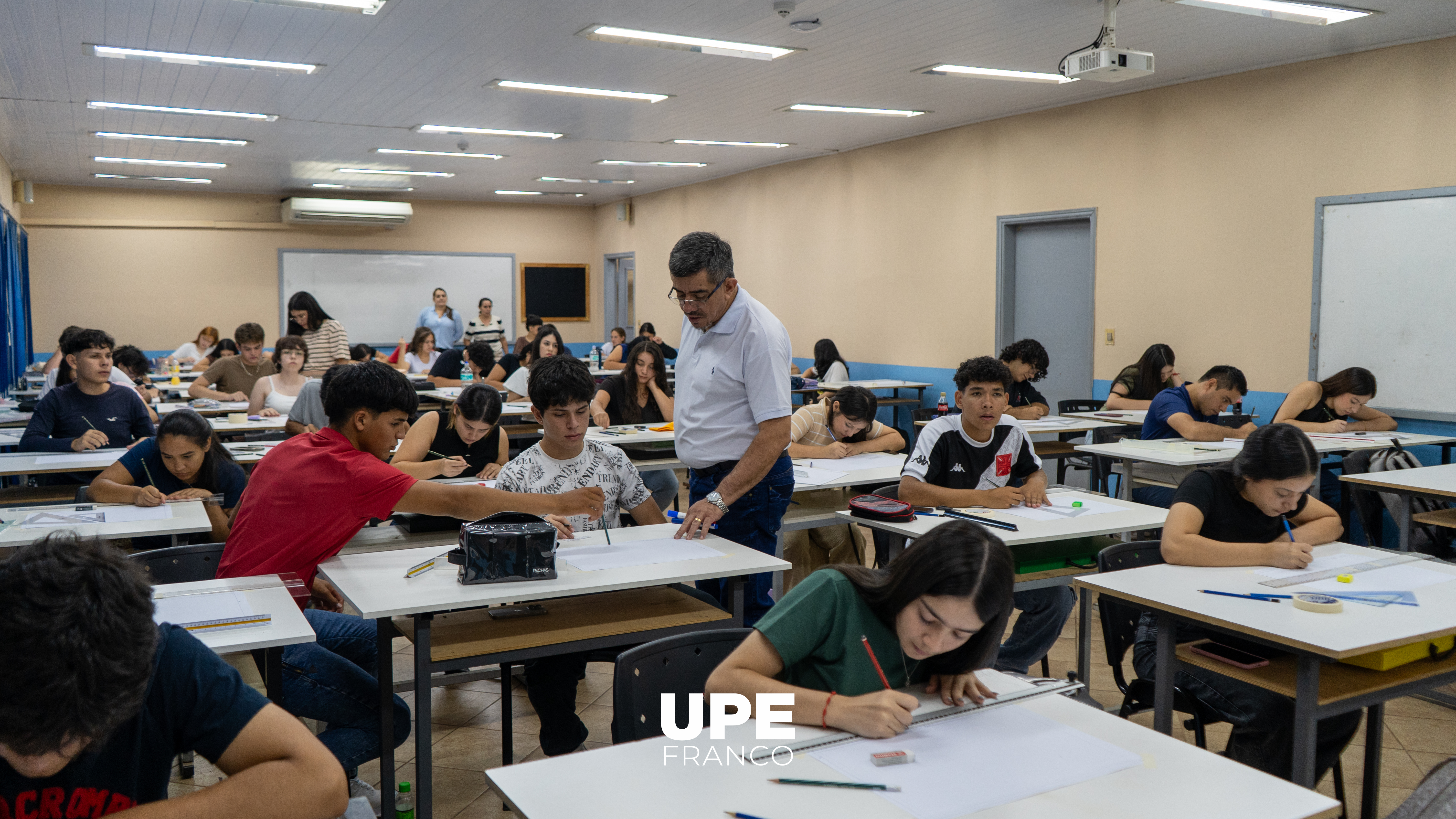 Inicia el Curso de Nivelación 2026: Facultad de Arquitectura y Urbanismo