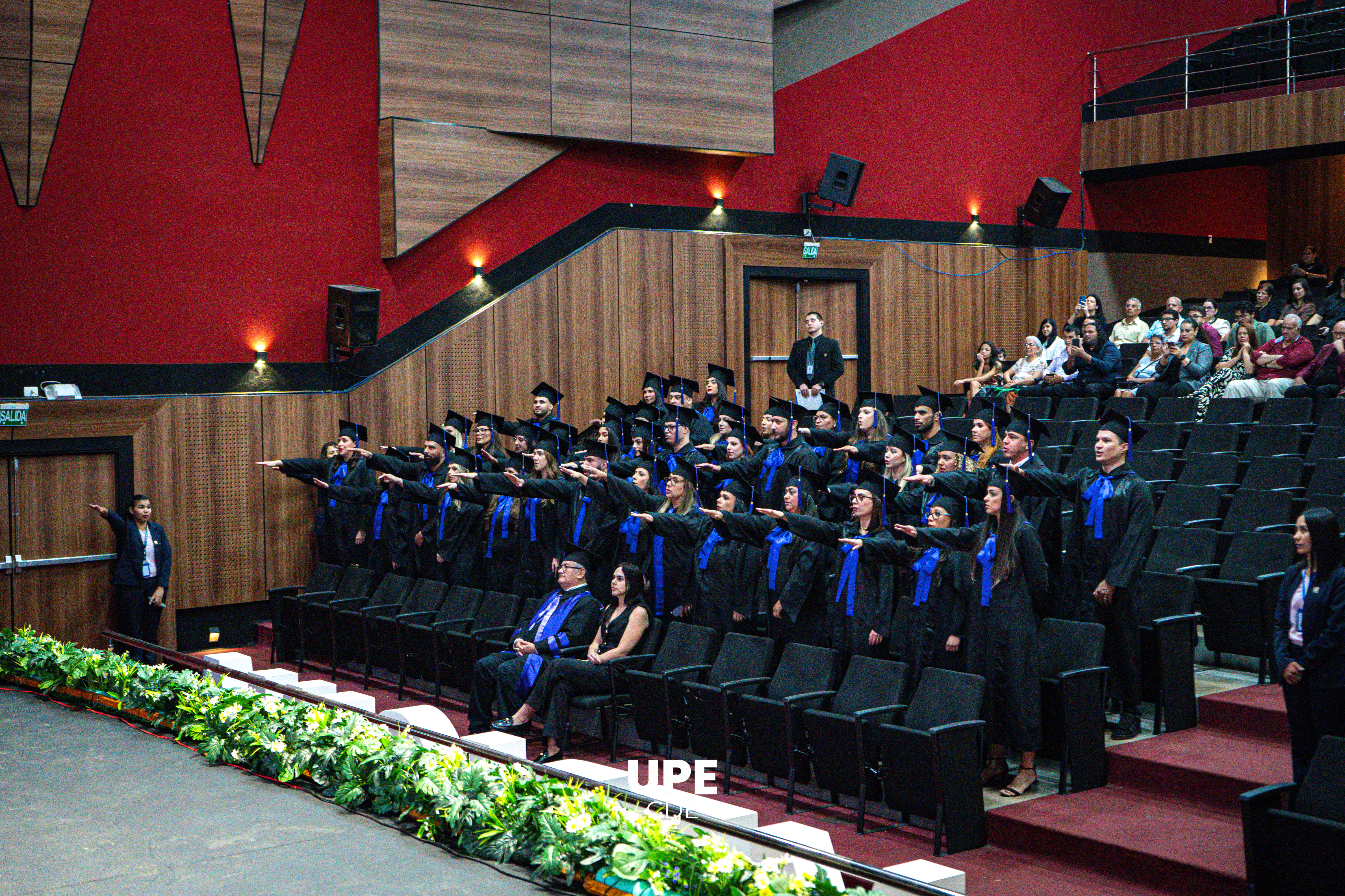CEREMONIA DE GRADUACIÓN: Facultad de Ciencias Médicas - UPE, Filial CDE