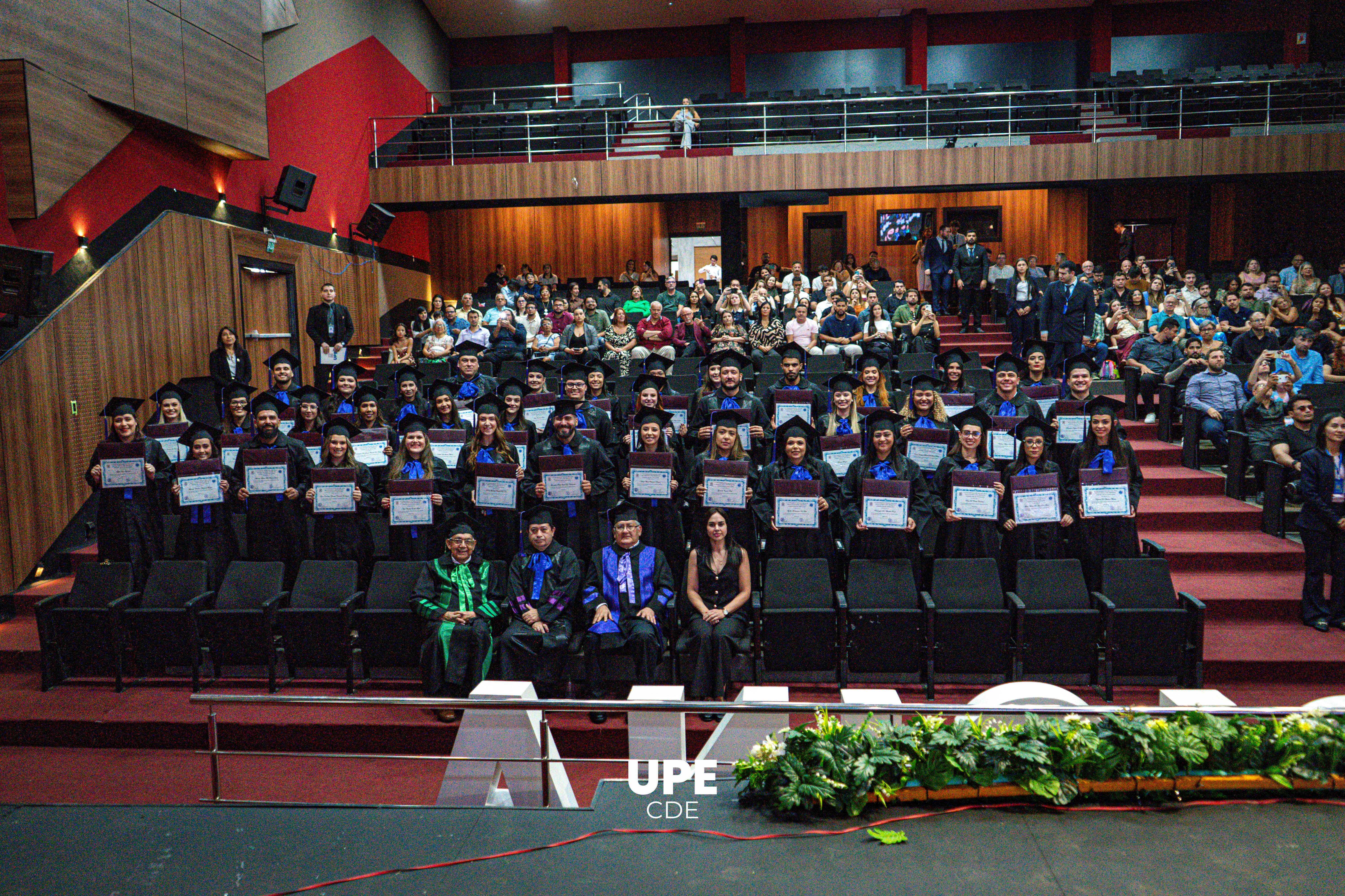 CEREMONIA DE GRADUACIÓN: Facultad de Ciencias Médicas - UPE, Filial CDE