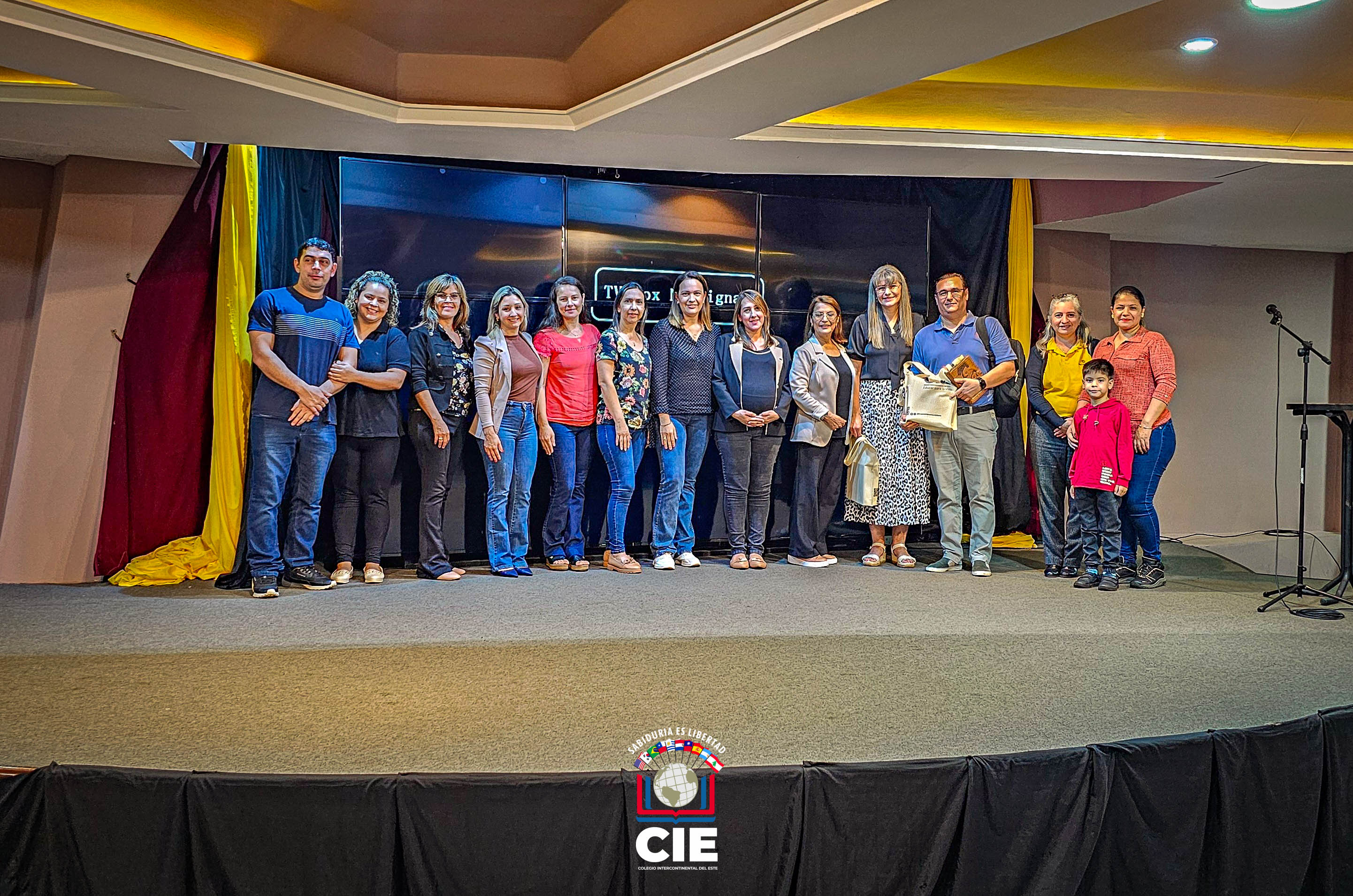 Charla Informativa “Escuela para padres”: Los desafíos de la crianza de los hijos en los tiempos de hoy