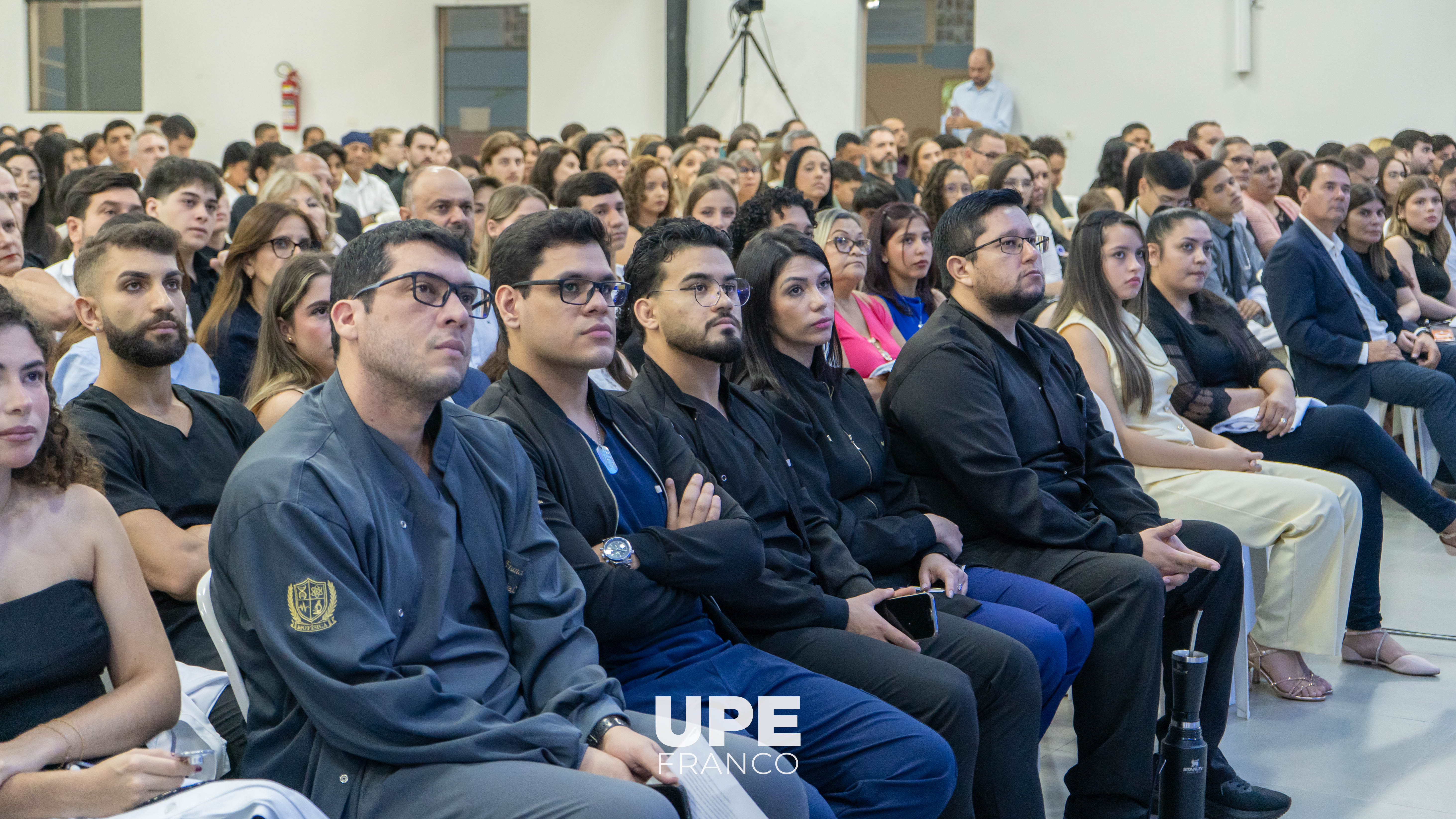 Ceremonia del Chaleco 2026: Facultad de Ciencias Médicas - Primer curso - Secciones A, B, C y D