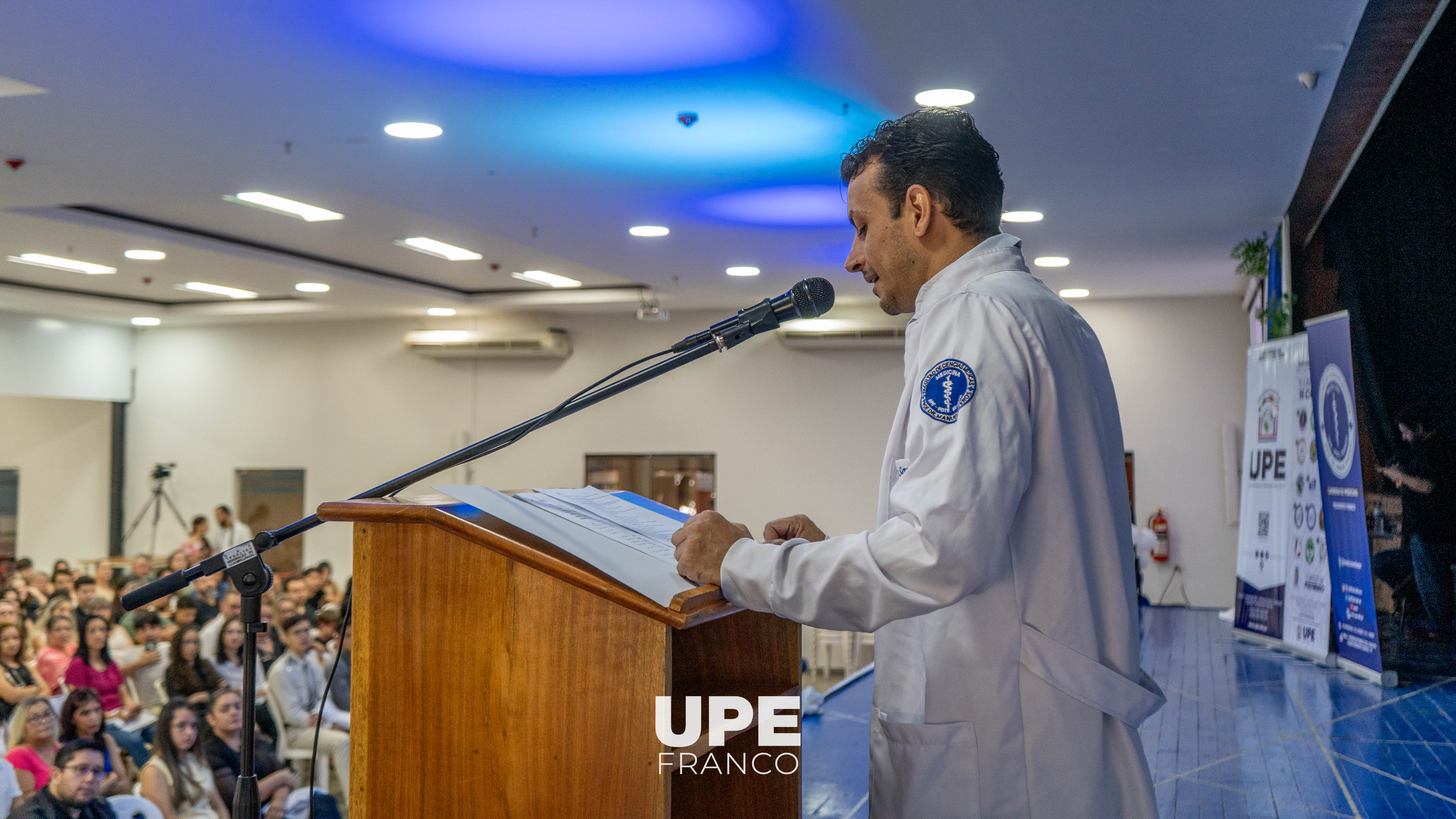 Ceremonia del Chaleco 2026: Facultad de Ciencias Médicas - Primer curso - Secciones A, B, C y D