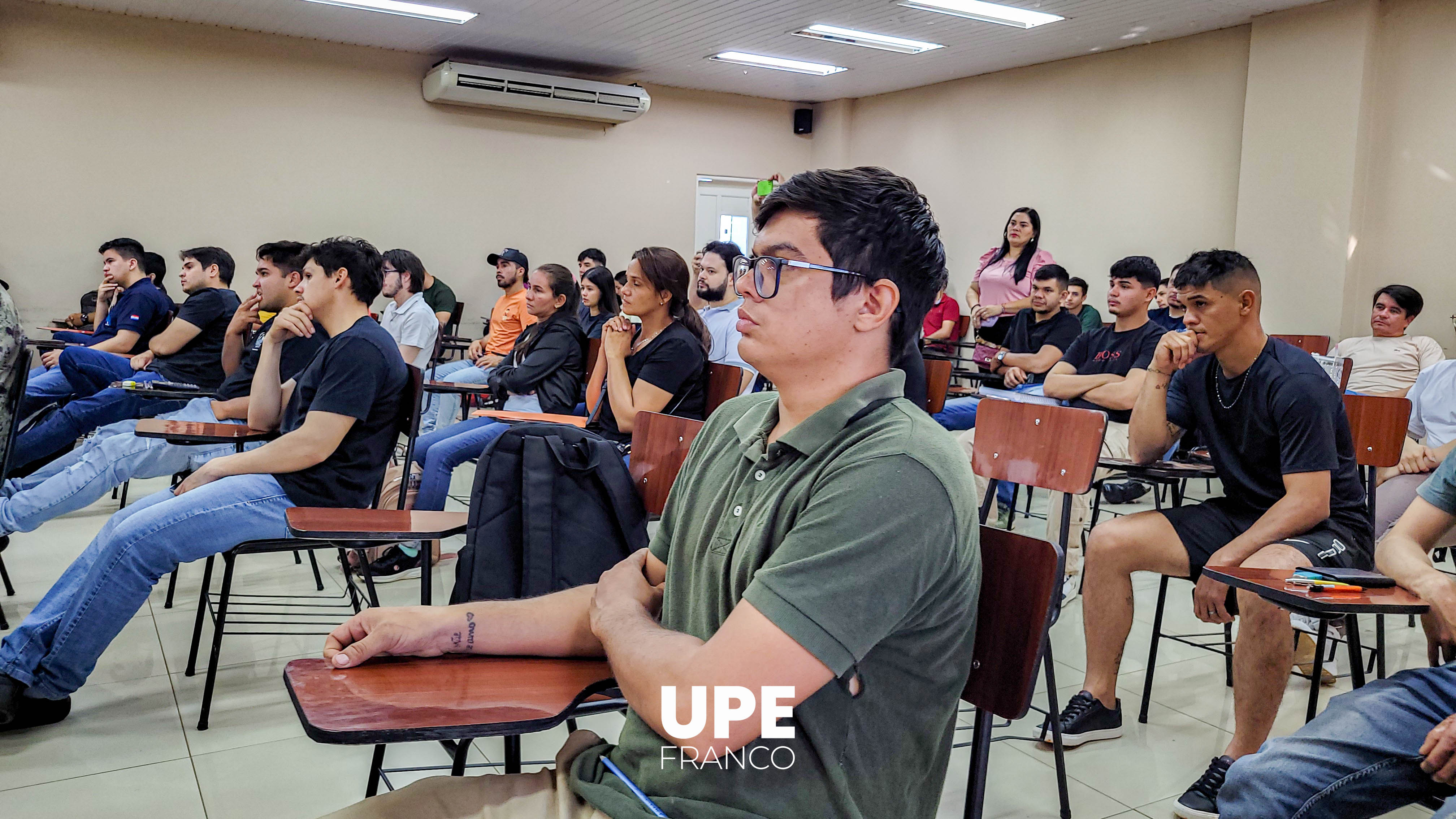 Examen de matriculación de electricistas en la UPE FRANCO: Mesa Examinadora de Electricistas de la ANDE (MEEDA)