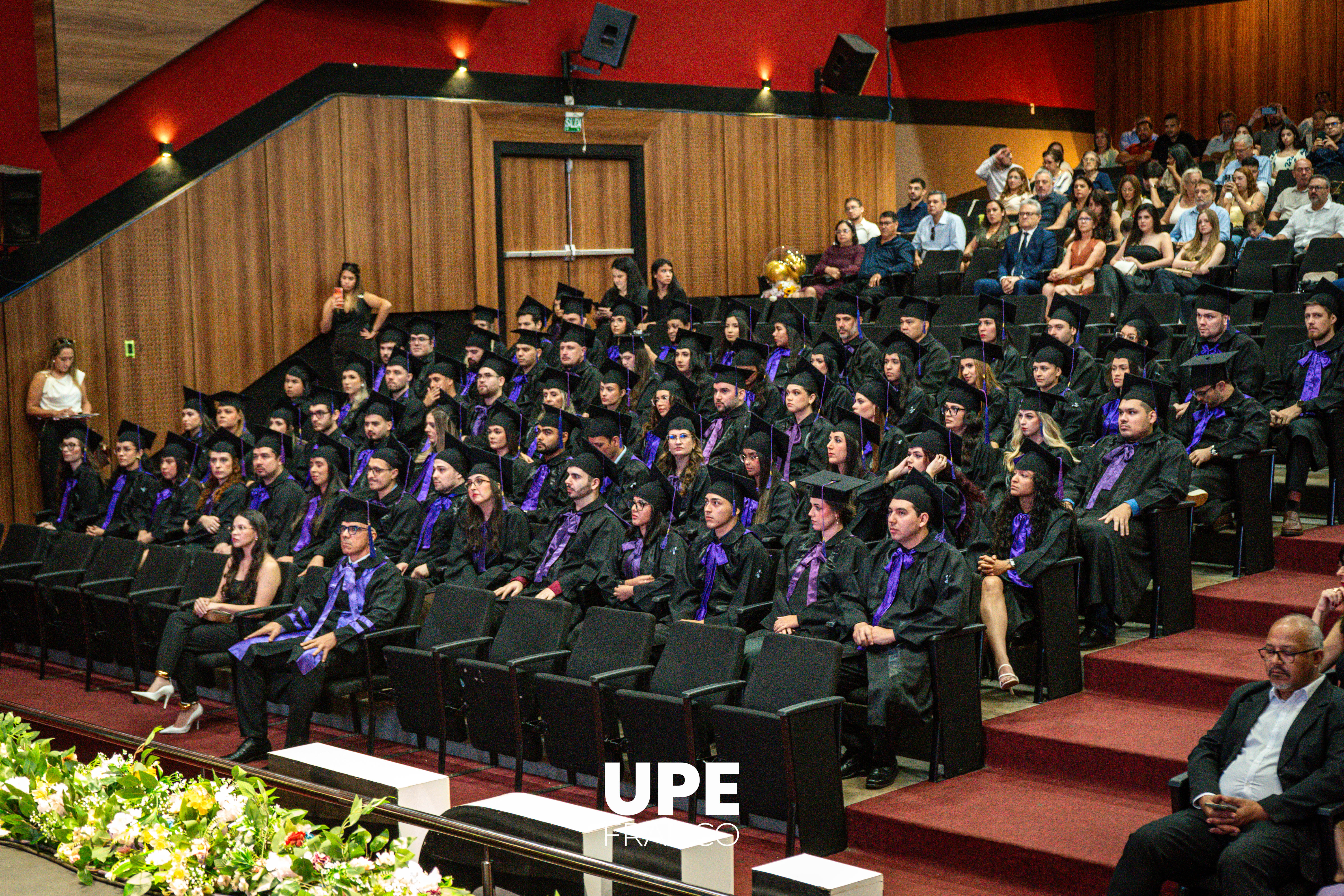 CEREMONIA DE GRADUACIÓN: Carrera de Medicina – UPE FRANCO