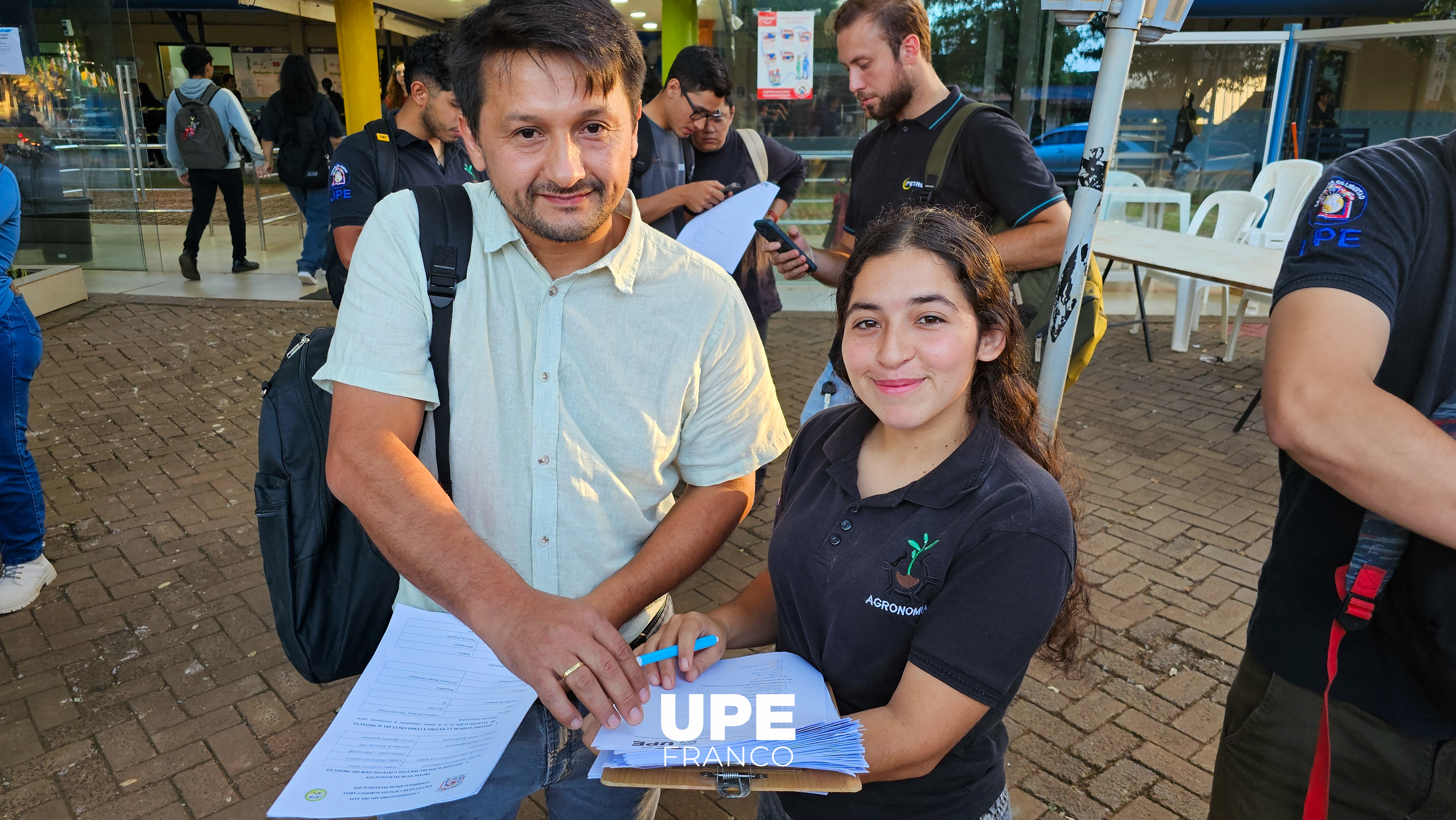 Encuestas en el Área 5: Registro de datos para trabajos de Extensión Universitaria