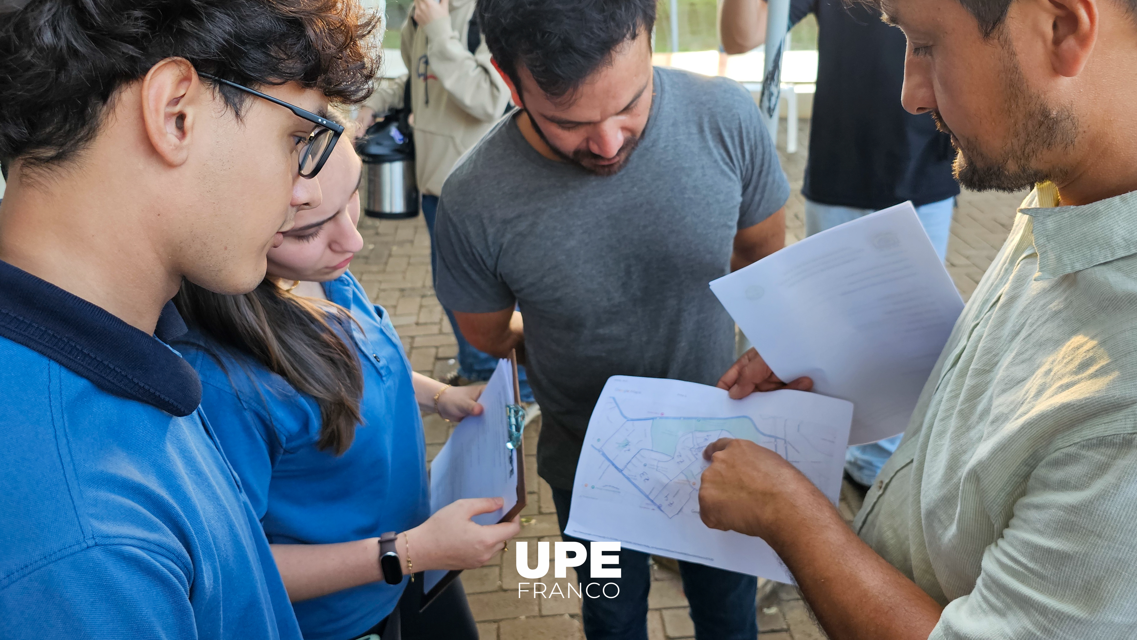 Encuestas en el Área 5: Registro de datos para trabajos de Extensión Universitaria