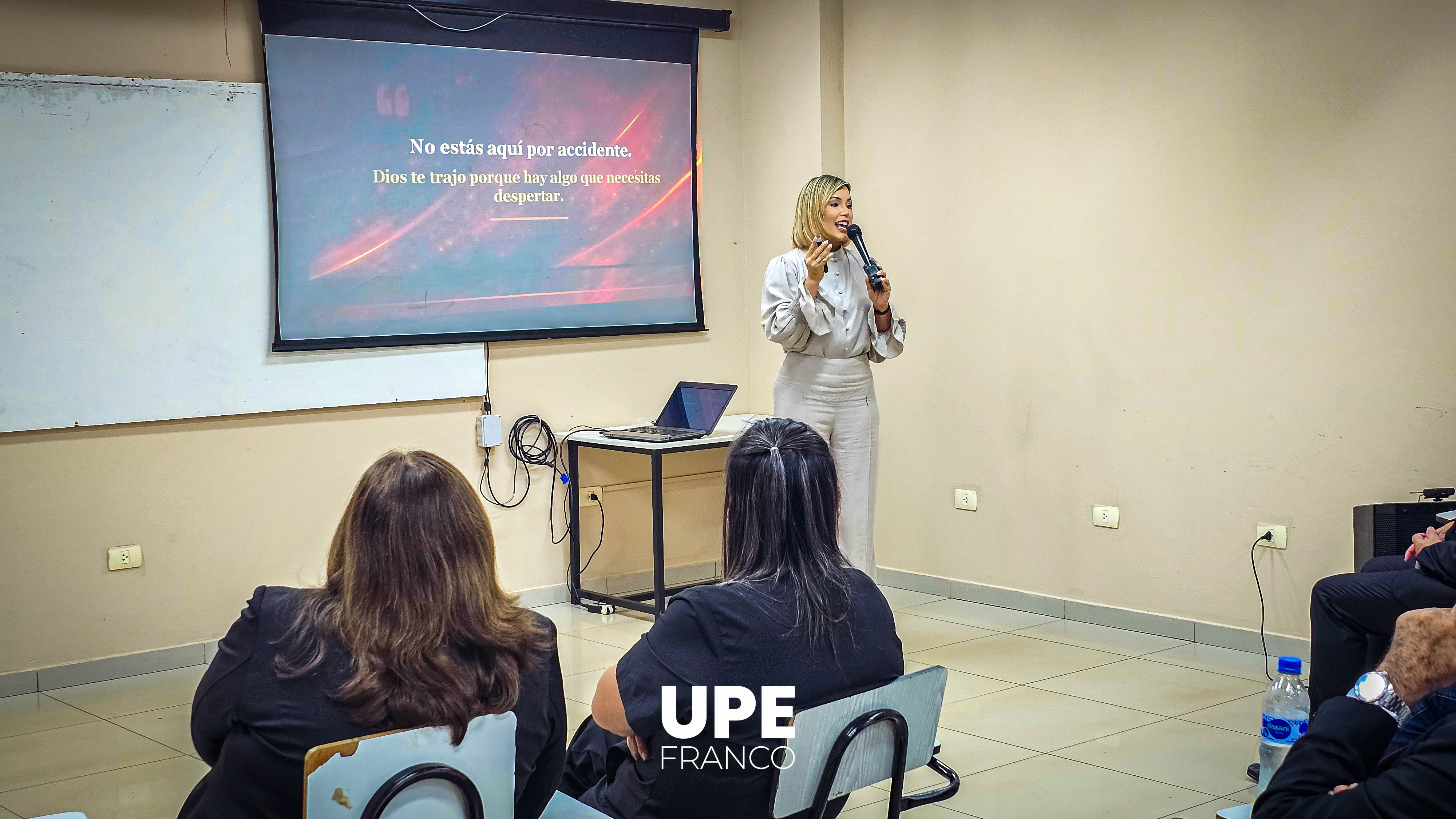 Charla motivacional: “Una palabra de Fe”