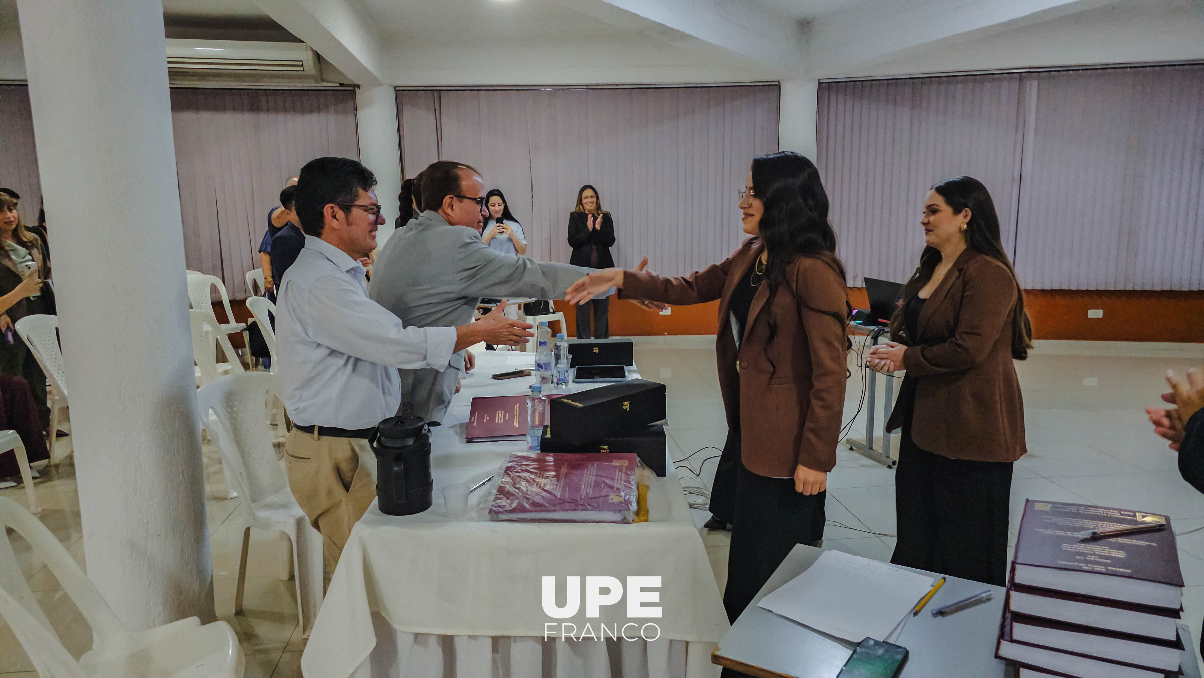 DEFENSA DE TRABAJOS FINALES DE GRADO EN ARQUITECTURA DESTACA PROPUESTAS CON ENFOQUE TERRITORIAL EN LA UPE FRANCO