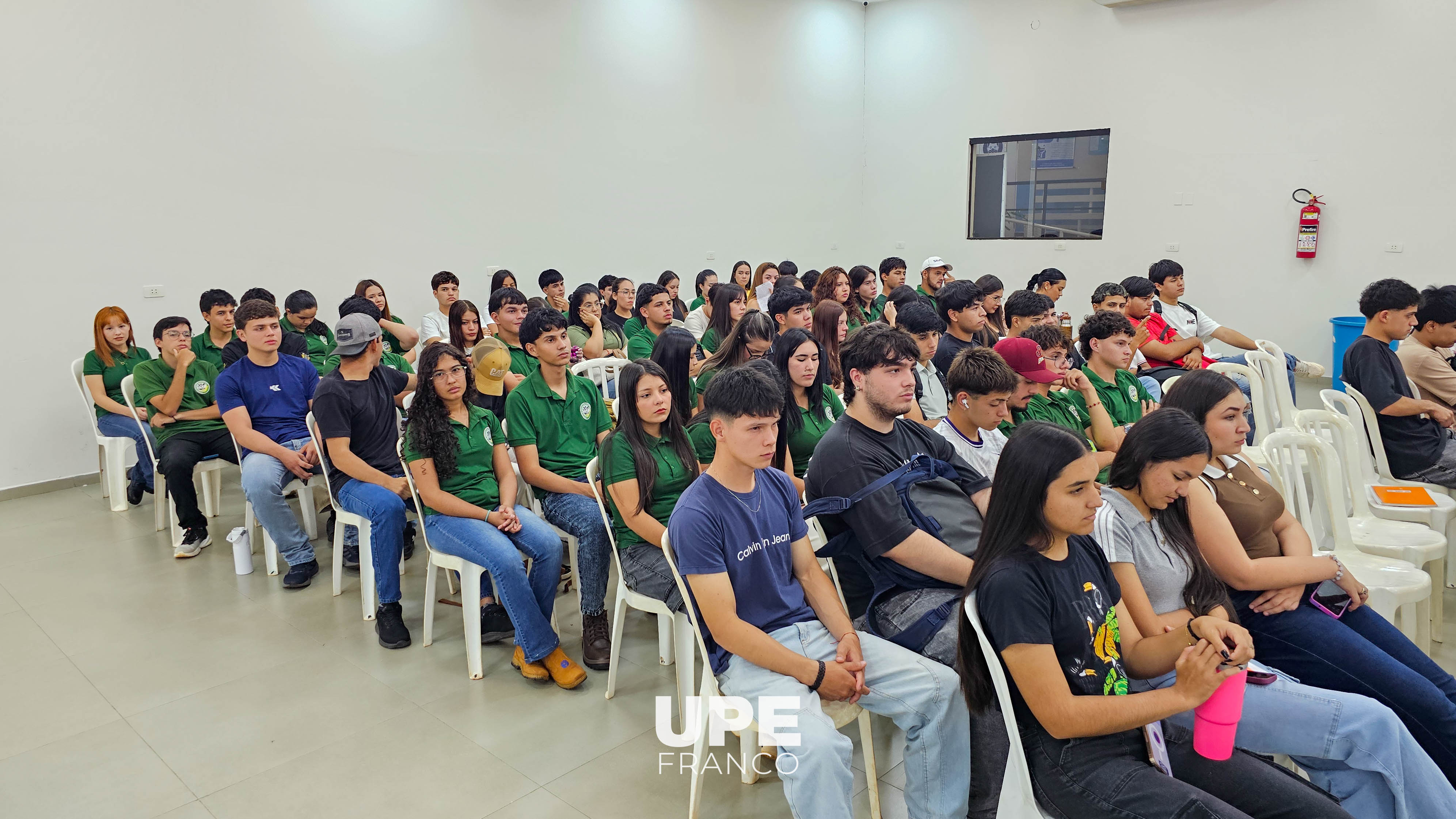 UPE FRANCO DESARROLLÓ CHARLA SOBRE SALUD MENTAL EN EL MARCO DEL MES DE LA SALUD