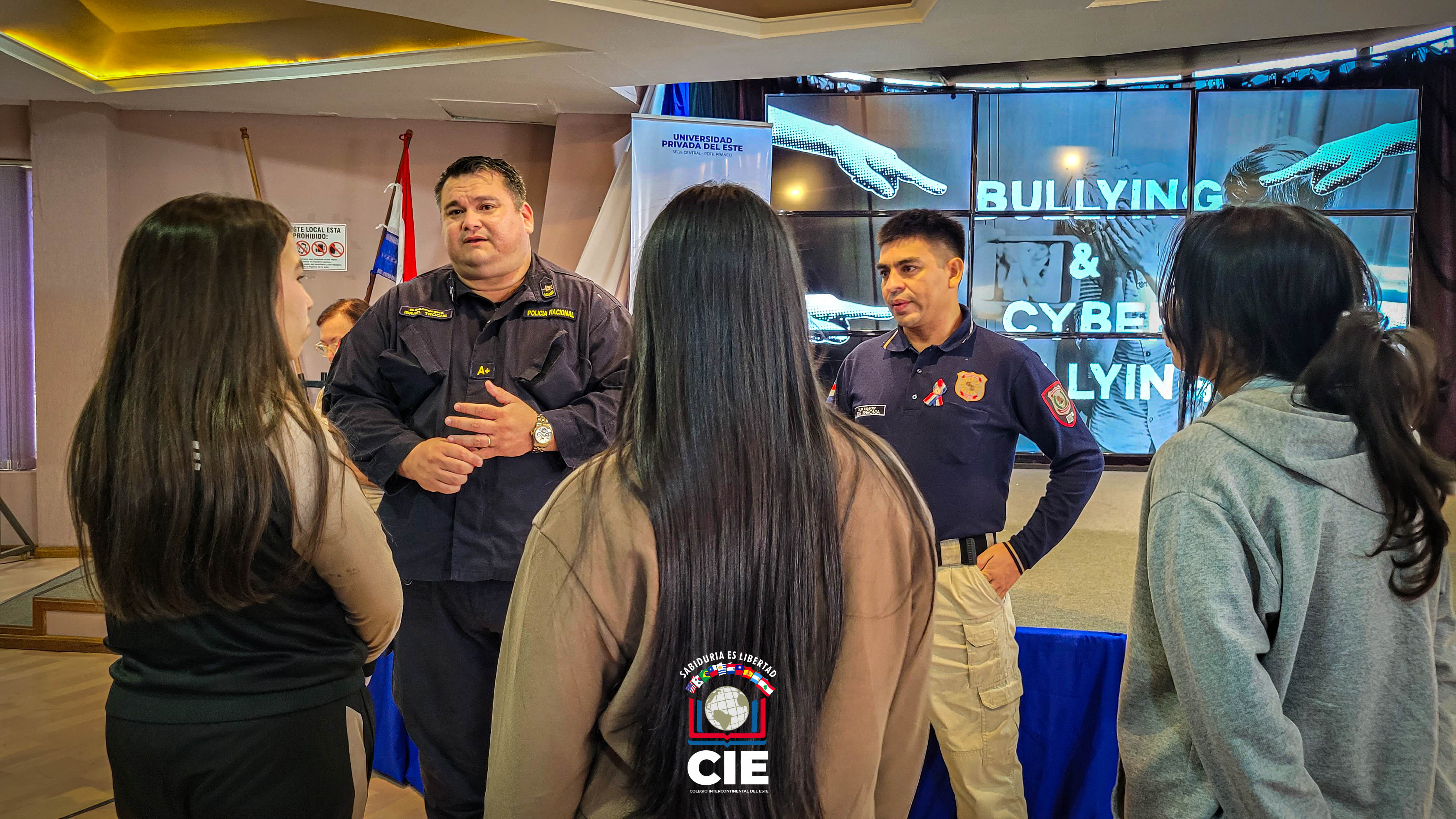 Conferencia sobre Bullying y Ciberbullying: Colegio Intercontinental del Este