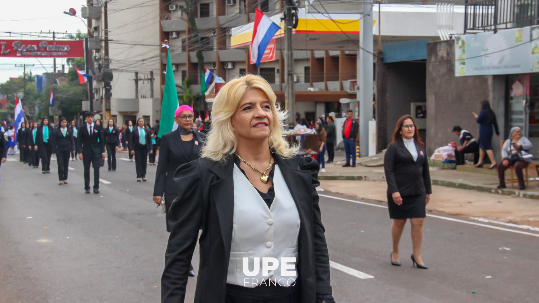 Facultad de Ciencias de la Educación de la UPE Franco participó del desfile estudiantil por las Fiestas Patrias